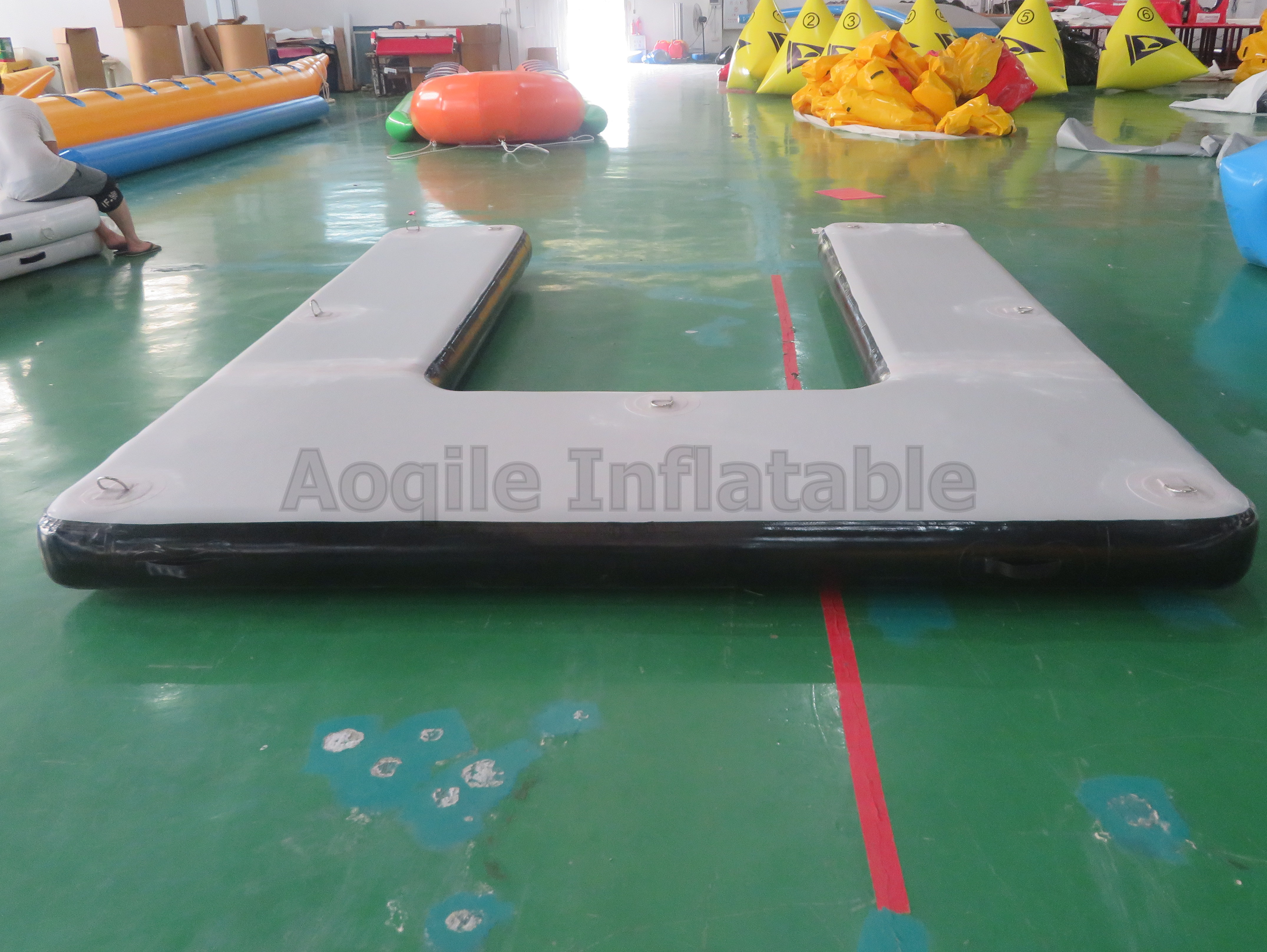 Wholesale Outdoor Inflatable Yacht Fishing Board Inflatable U Shaped Water Floating Platform