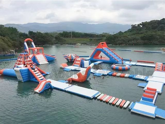 Large Inflatable Adventure Water Park Inflatable Floating Assault Course Inflatable Aqua Run Park