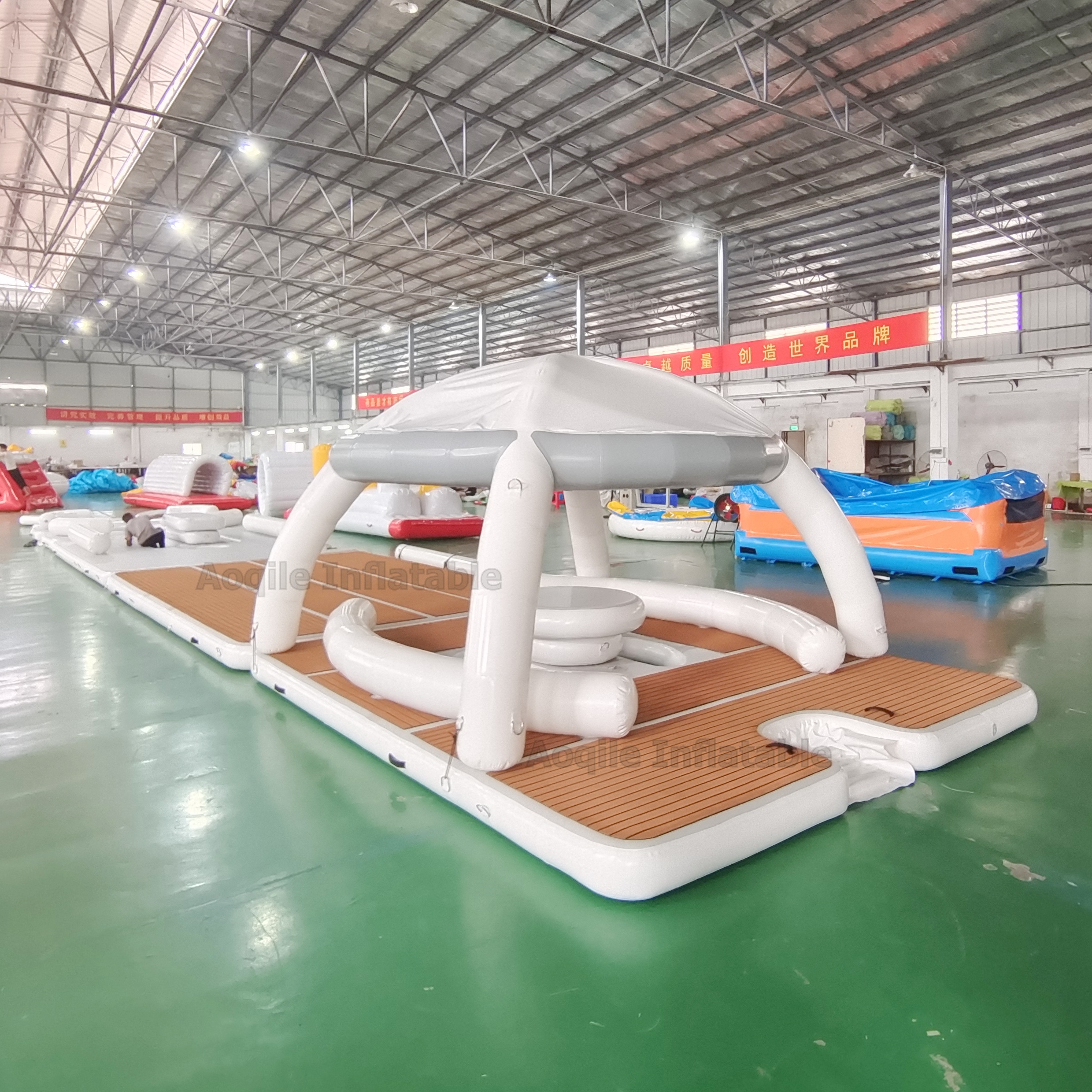 Outdoor Inflatable Pvc Leisure Lounge Inflatable Pontoon Dock Water Platform With Removable Canopy