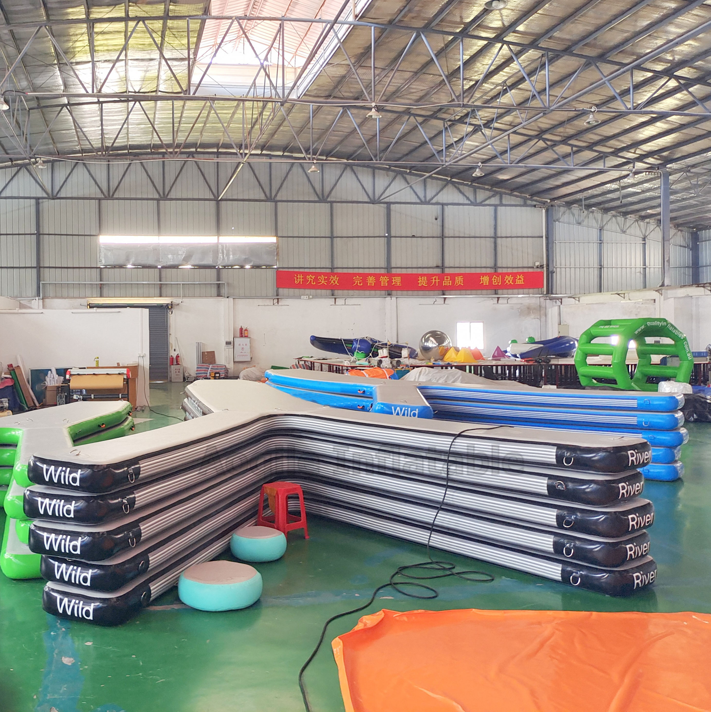 Outdoor Leisure Inflatable Water Yacht Dock Deck Swimming Leisure Platform Large Floating Island