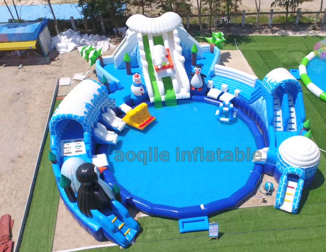 Commercial Seaworld Water Park Equipment Inflatable Amusement Park