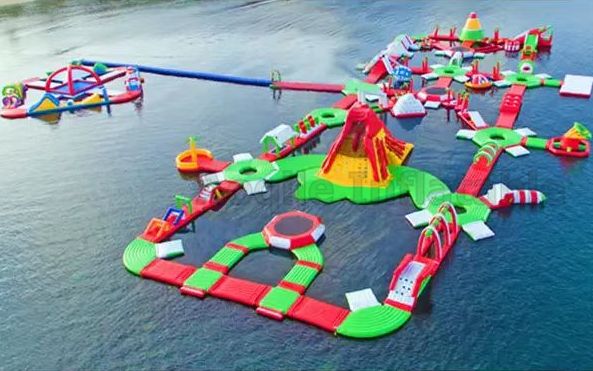 Large Inflatable Adventure Water Park Inflatable Floating Assault Course Inflatable Aqua Run Park