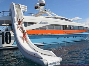 Water inflatable yacht slide