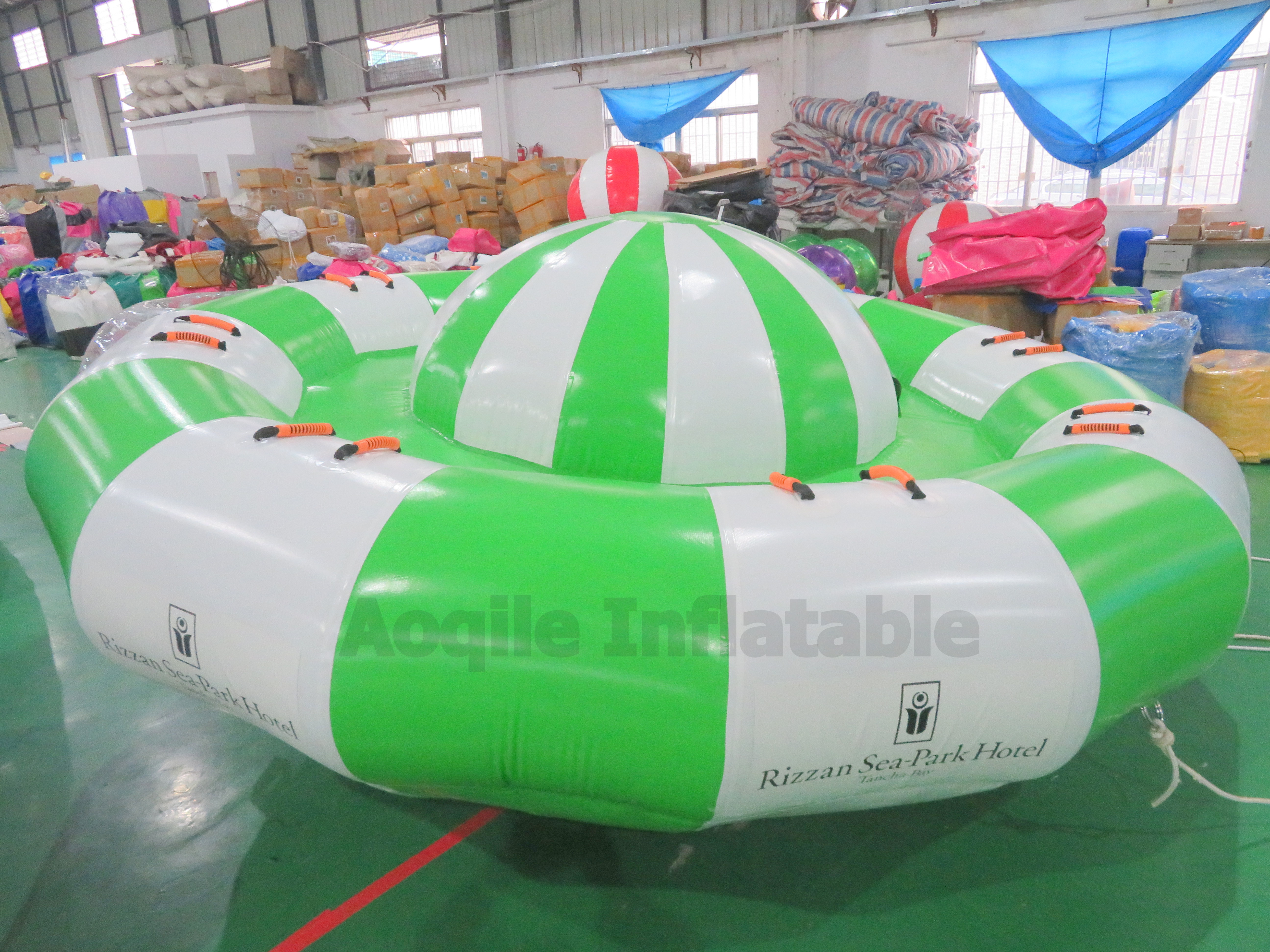 New Design Water Water Tube Sports Game Inflatable Flying Boat Crazy UFO Towable