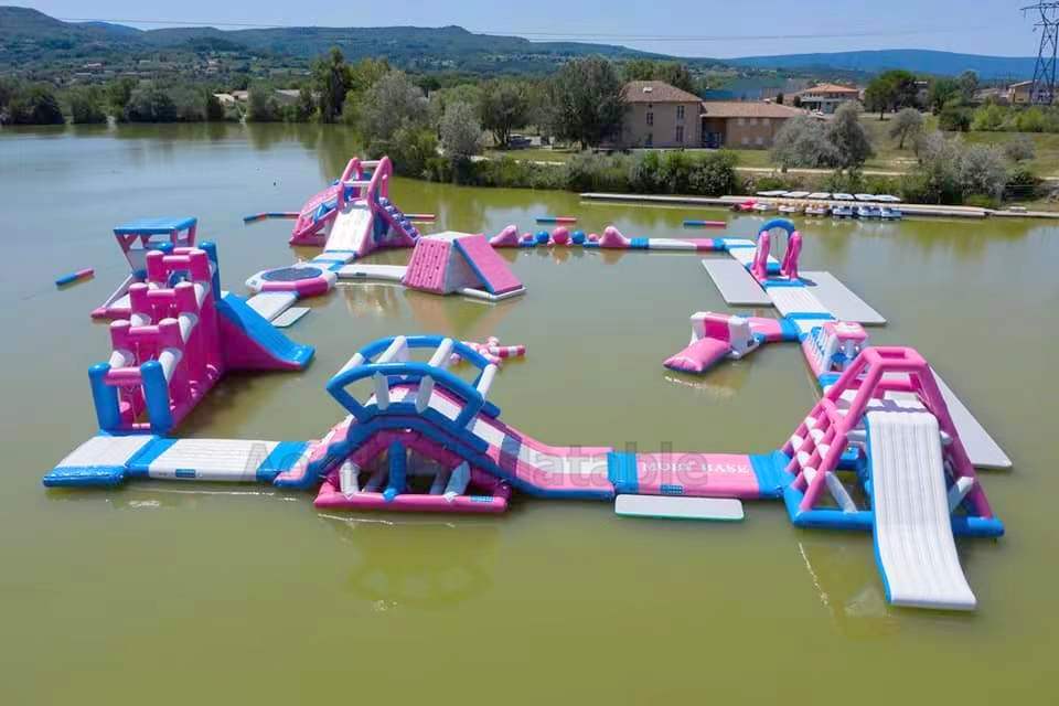 Aoqile inflatables water play equipment sea amusement park aquapark water park inflatable on water