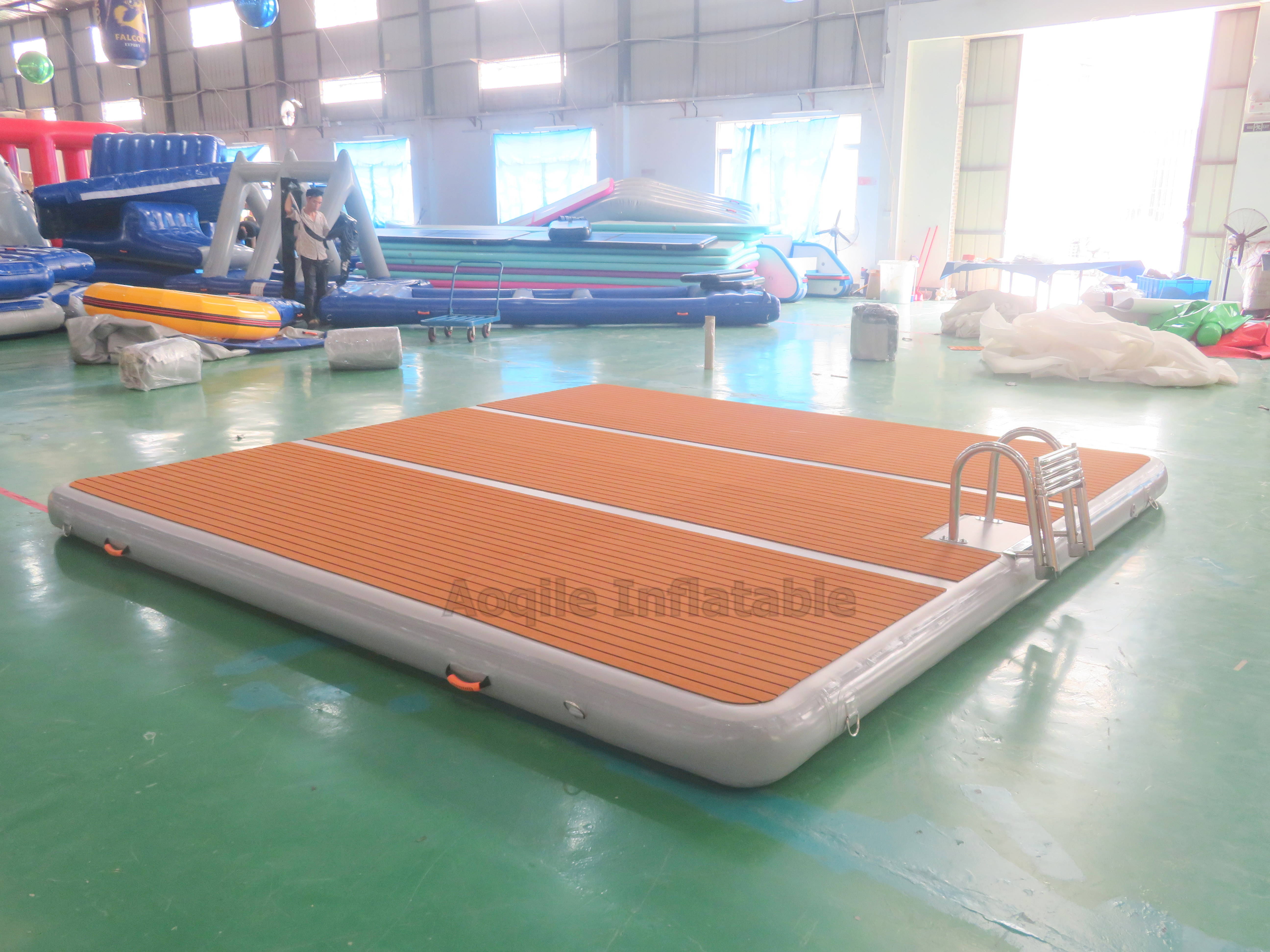 Commercial Eco Friendly Inflatable Wharf Water Floating Inflatable Floating Island Dock Platform