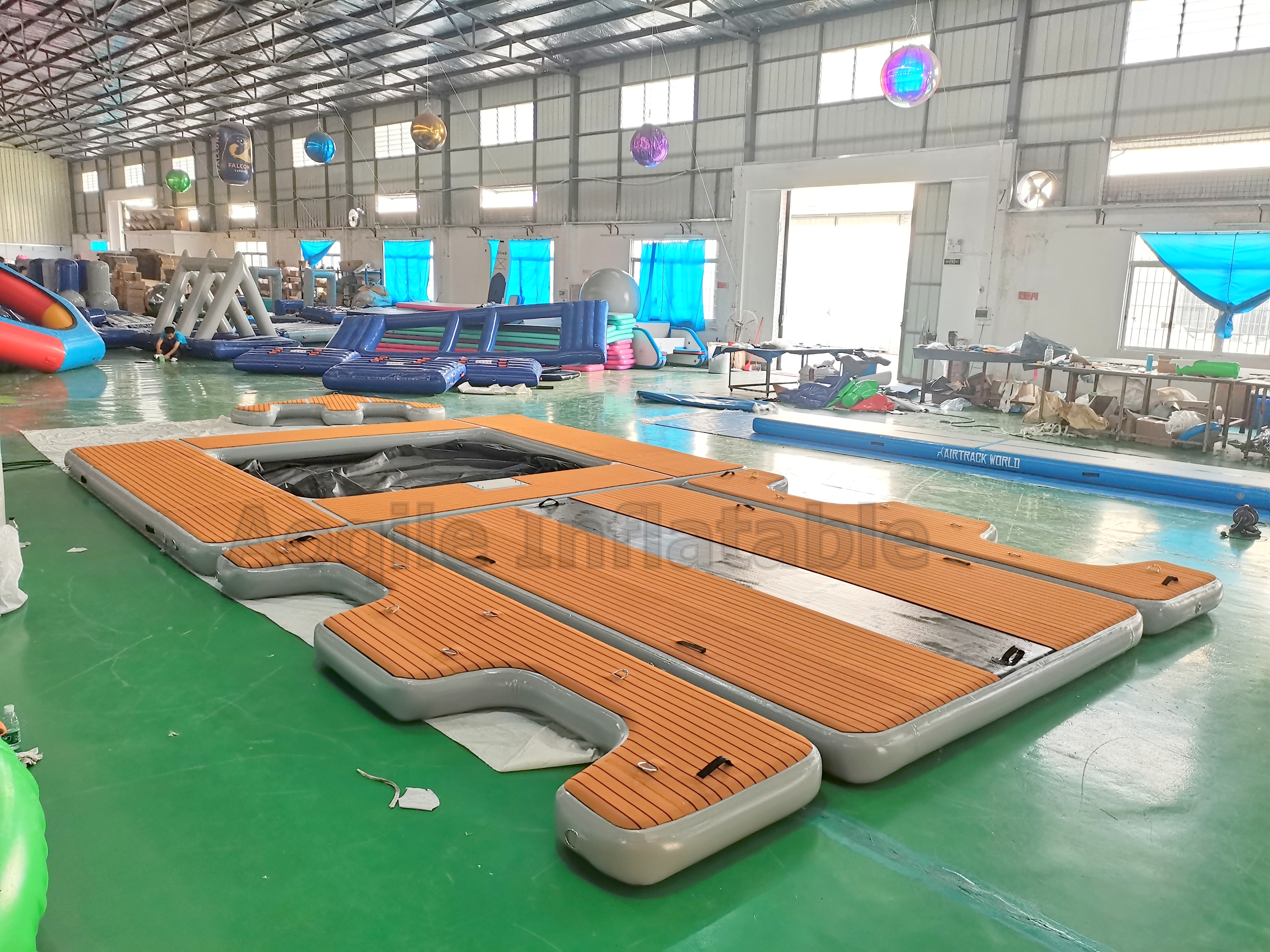 High quality Outdoor custom inflatable dock floats pool island pvc floating swimming platform Inflatable water jet ski dock jet