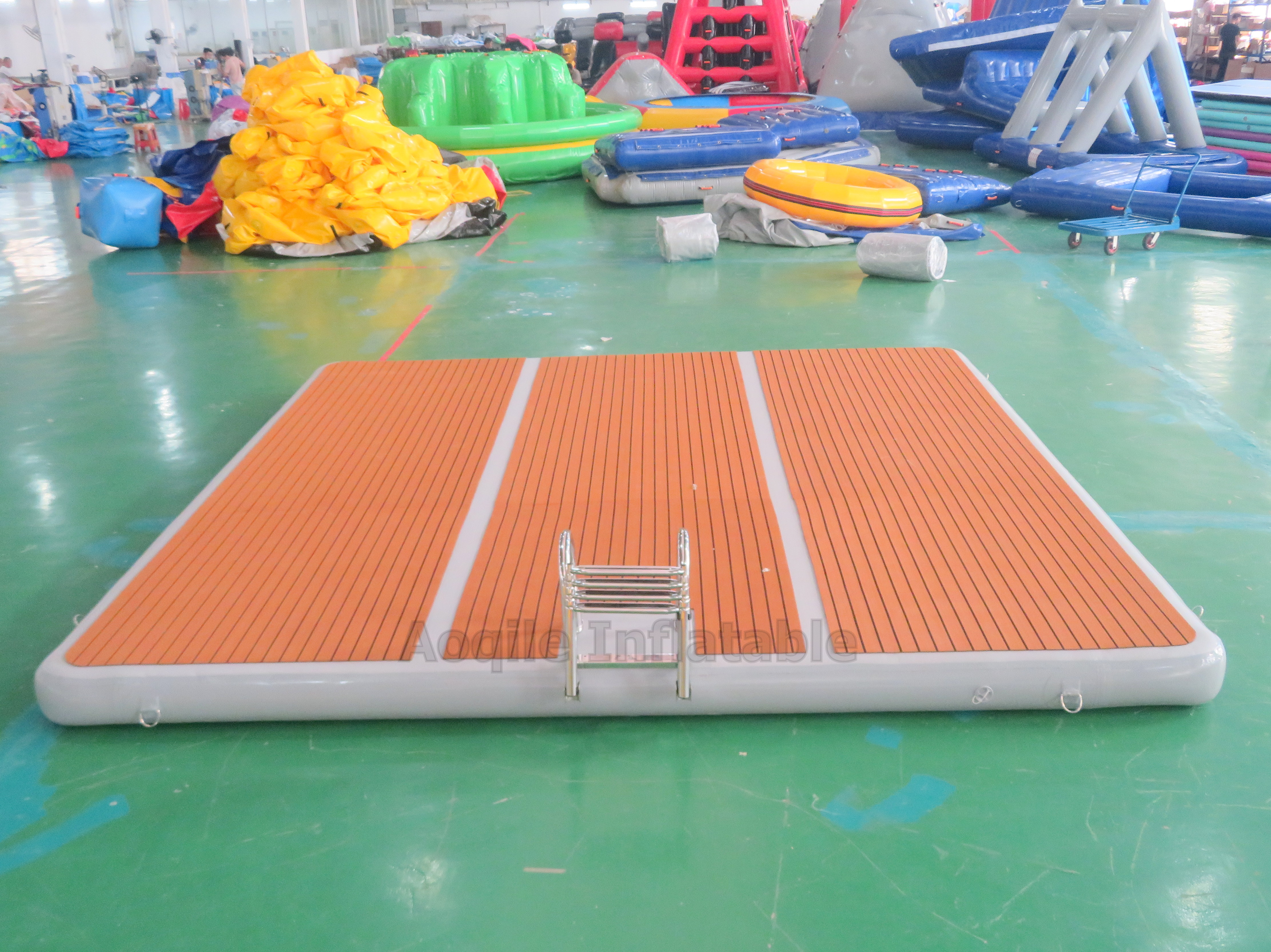 Commercial Eco Friendly Inflatable Wharf Water Floating Inflatable Floating Island Dock Platform