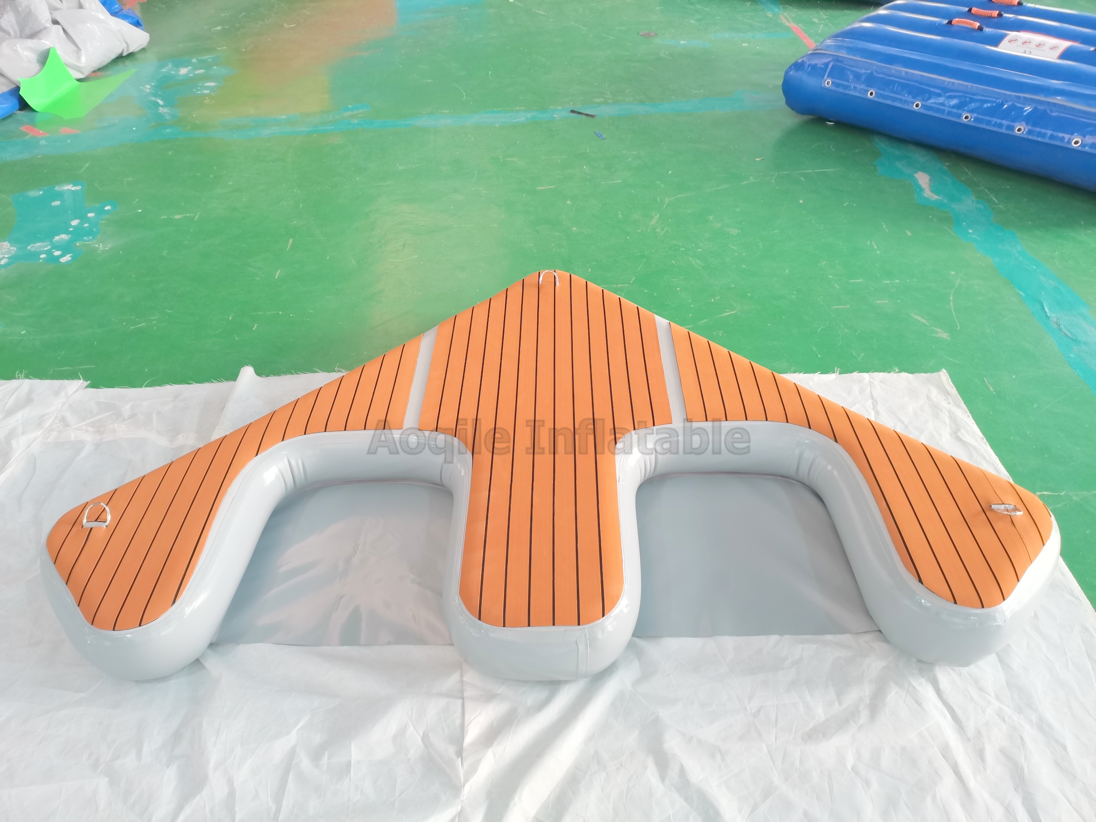 High quality Outdoor custom inflatable dock floats pool island pvc floating swimming platform Inflatable water jet ski dock jet