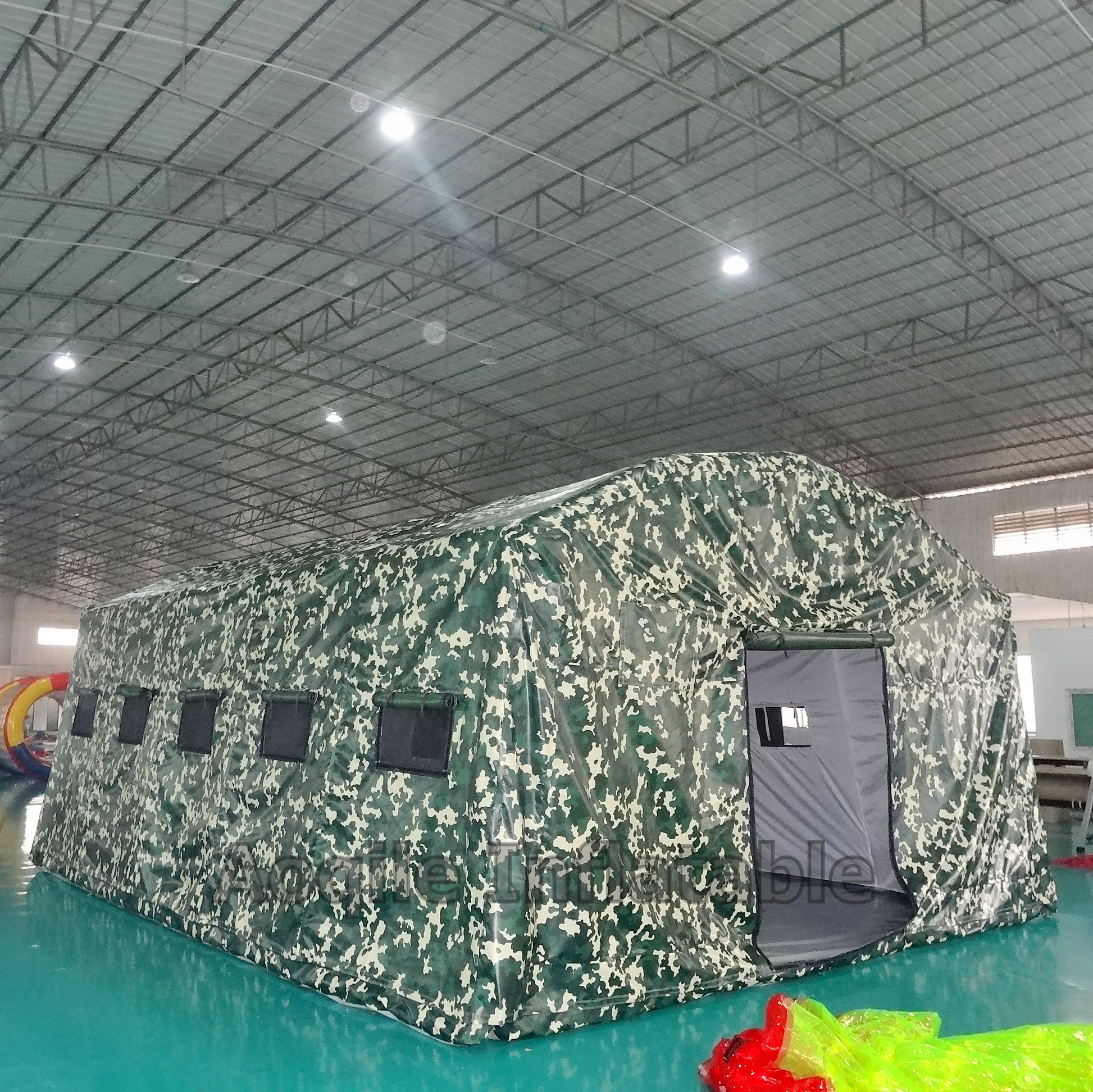 Custom Camping outdoor shelter waterproof sun protection home shelter disaster tent Inflatable camouflage tent