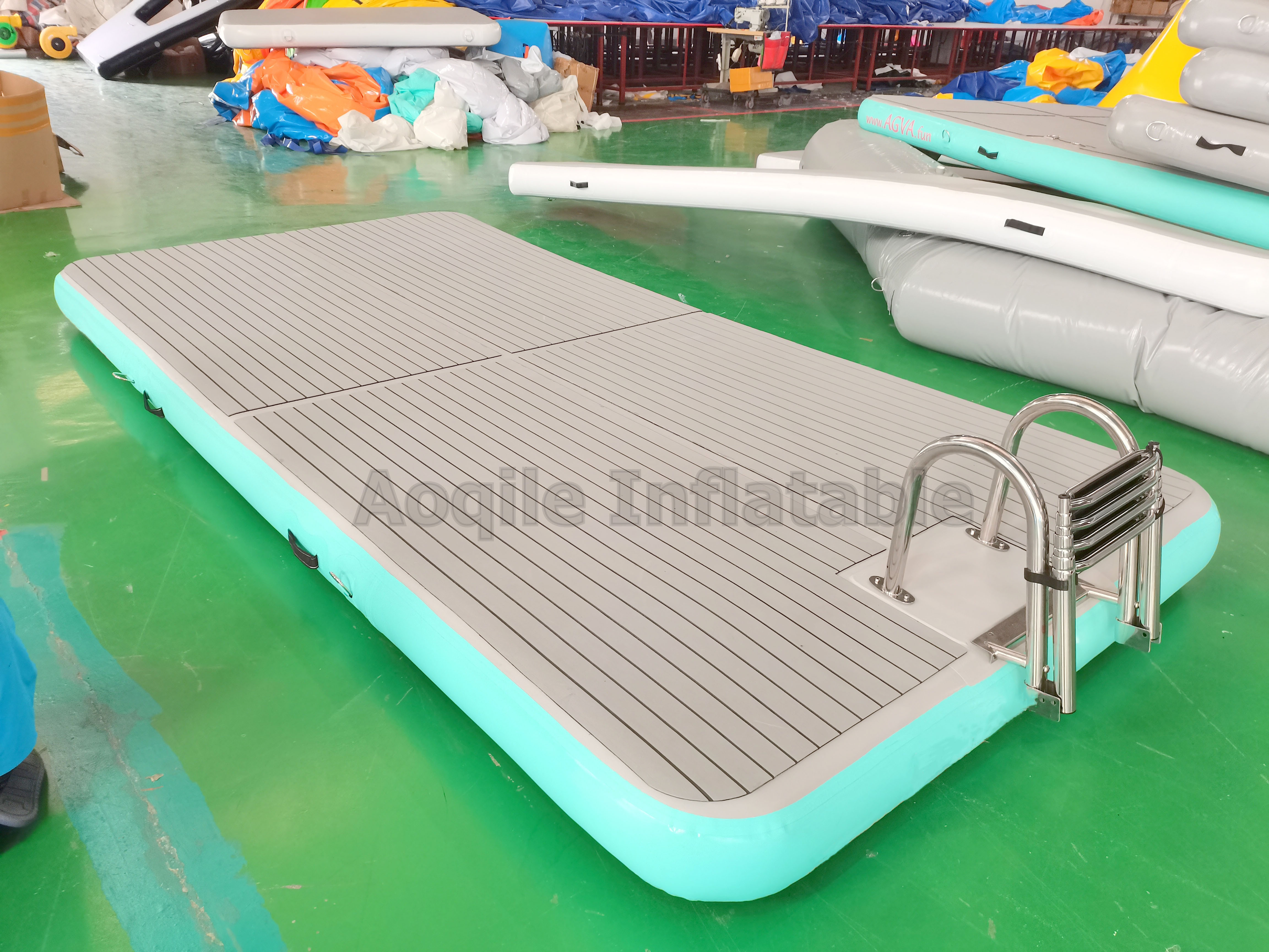 Factory Sale Water Yacht Floating Island Inflatable Mobile Water Floating Dock Platform