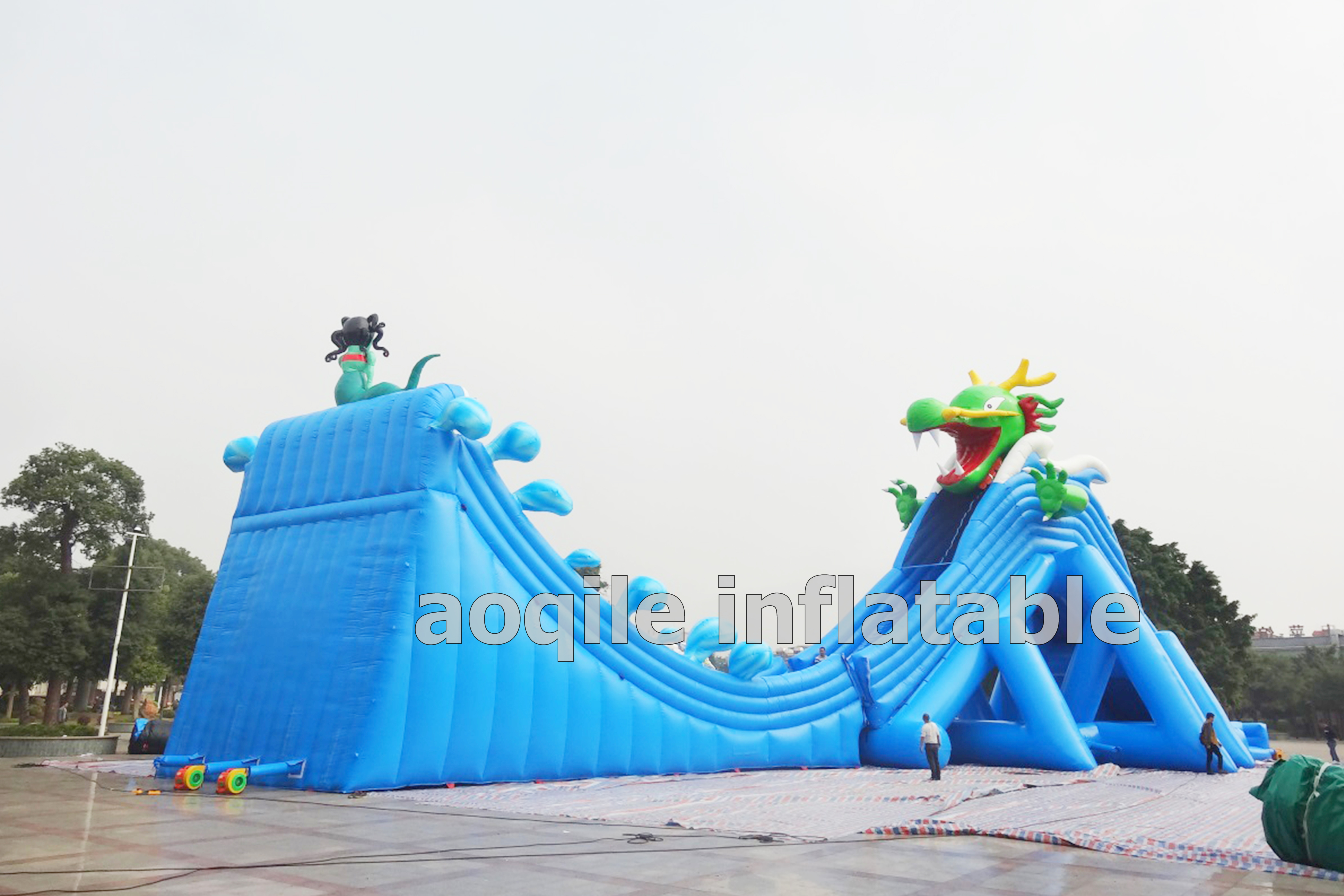 Commercial Water Park Equipment Inflatable Ground Ocean World Water Park On Land