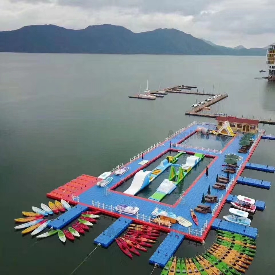 Outdoor Inflatable Floating Water Park Games Inflatable Sea Water Park Adult Water Sport Park