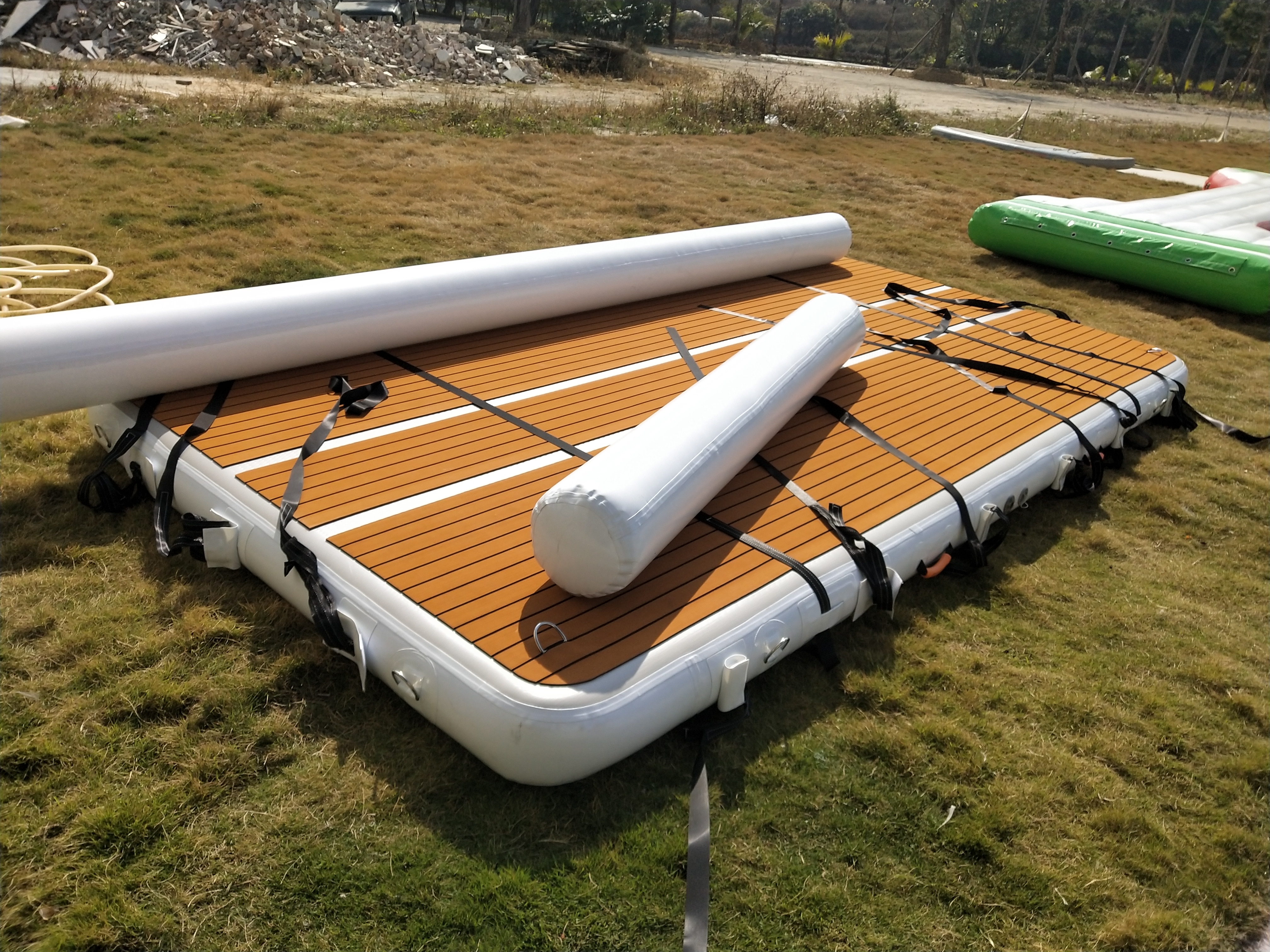 Inflatable Water Floating Platform Air Dock Leisure Water Sports Floating Island