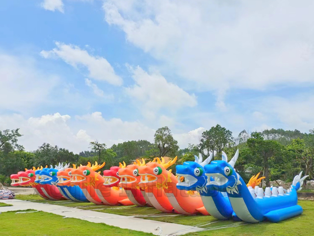 Air sealed Factory Good Selling Custom Size Sea Towable Inflatable Dragon Water Banana Boat for 10 Persons