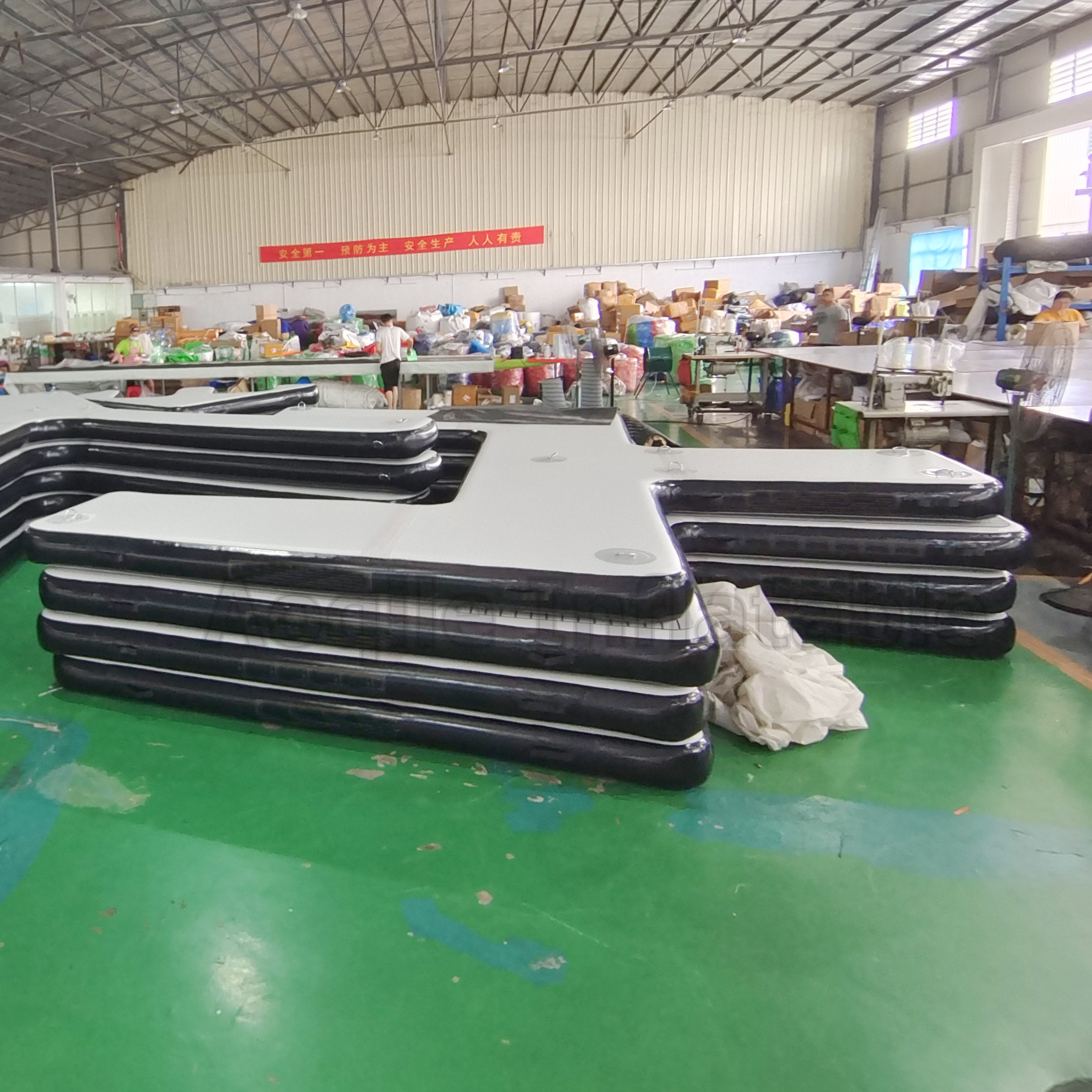 Non-Slip Drop Stitch Floating Inflatable Boat Dock Jet Ski Dock Inflatable U Shape Pontoons For Boat And Yacht Parking