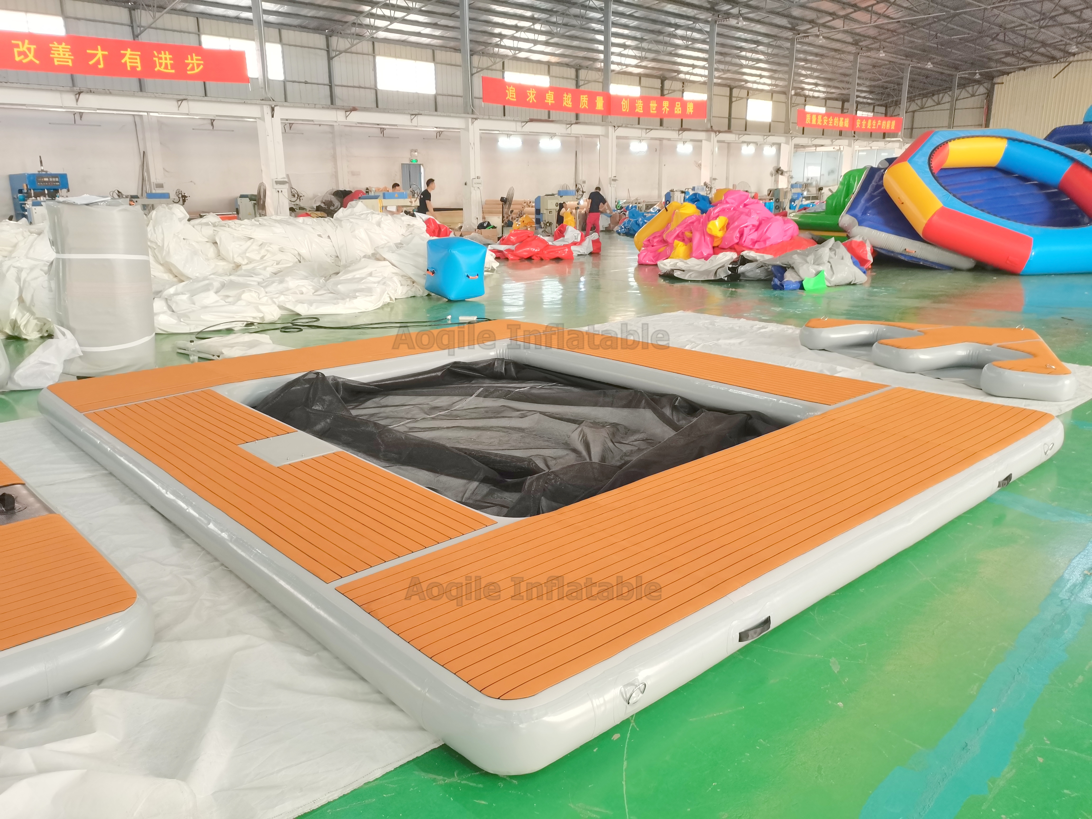 High quality Outdoor custom inflatable dock floats pool island pvc floating swimming platform Inflatable water jet ski dock jet