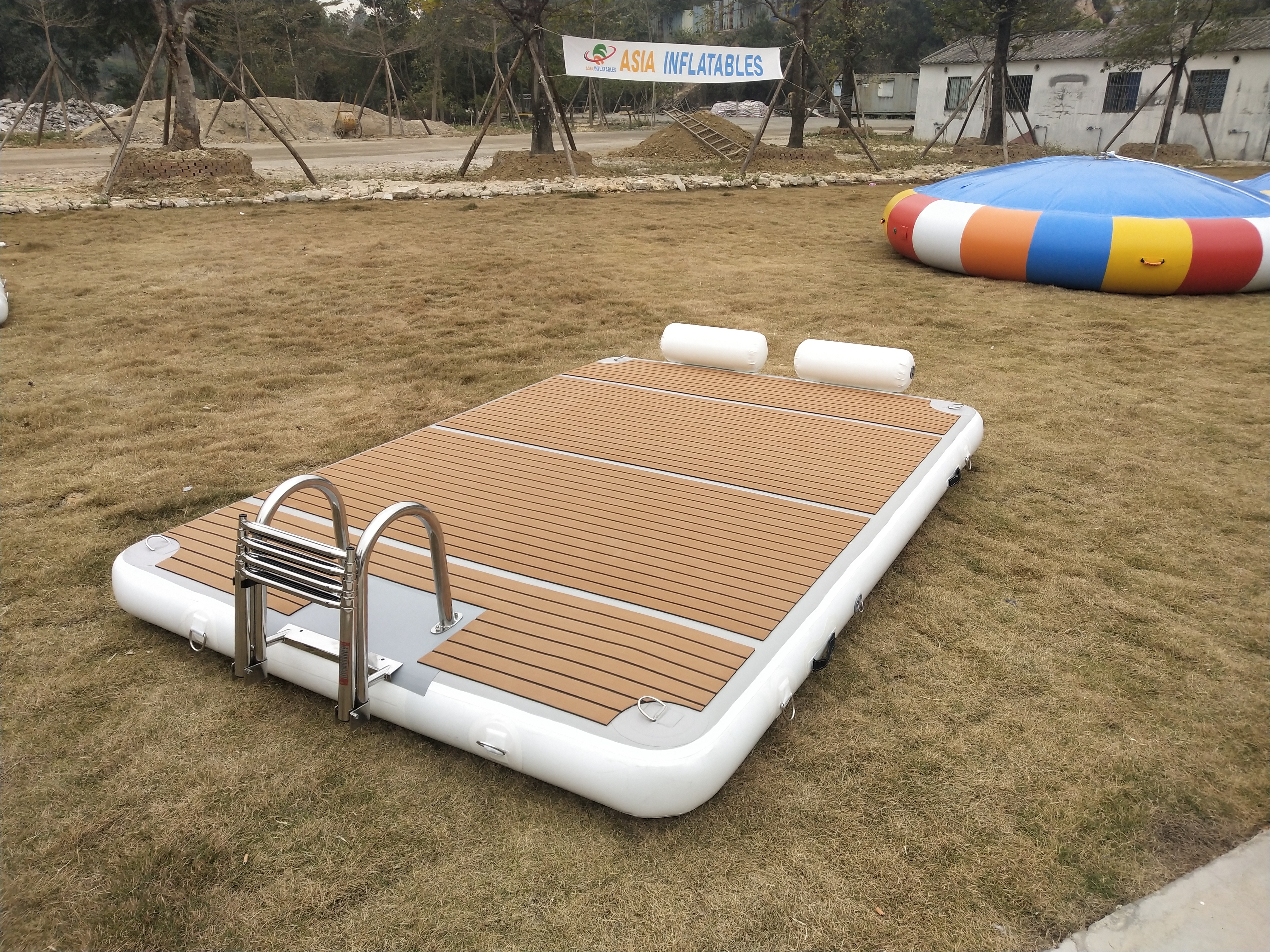 Inflatable Water Floating Platform Air Dock Leisure Water Sports Floating Island