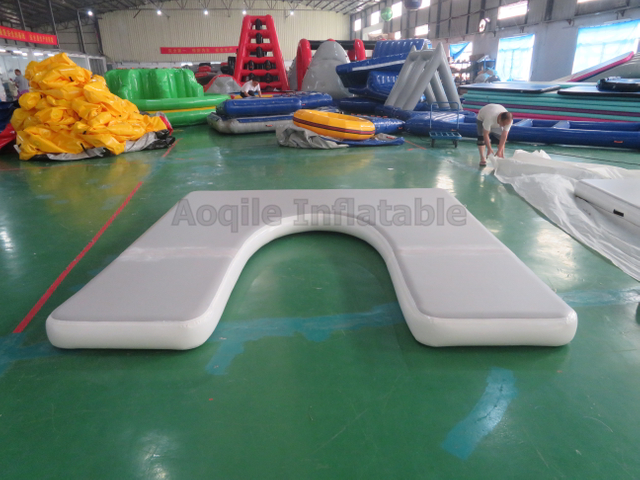 Wholesale Outdoor Inflatable Yacht Fishing Board Inflatable U Shaped Water Floating Platform