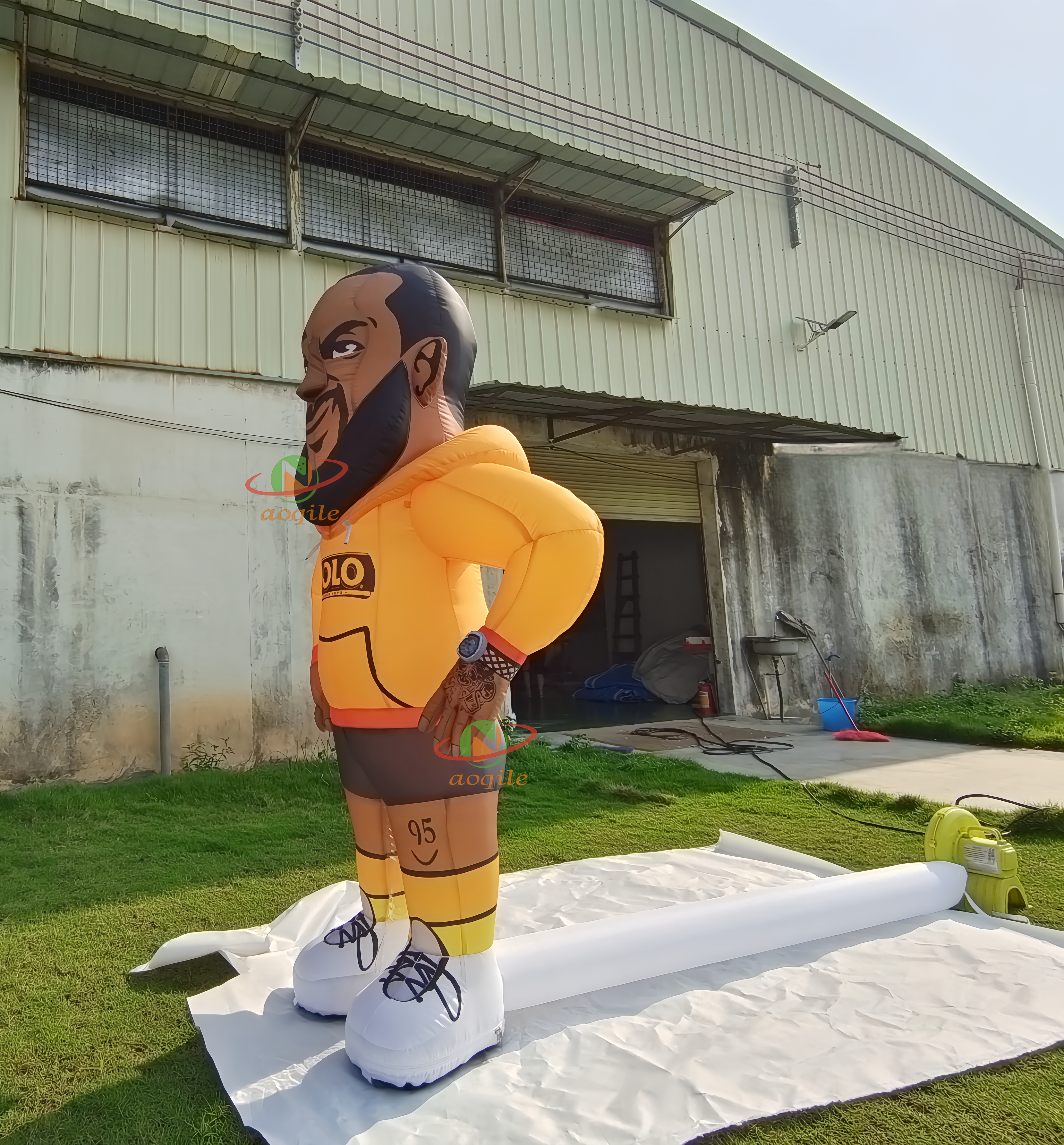 Customized Giant Custom Inflatable Human worker/Advertising Outdoor Promotion Giant Human Inflatable Worker Model