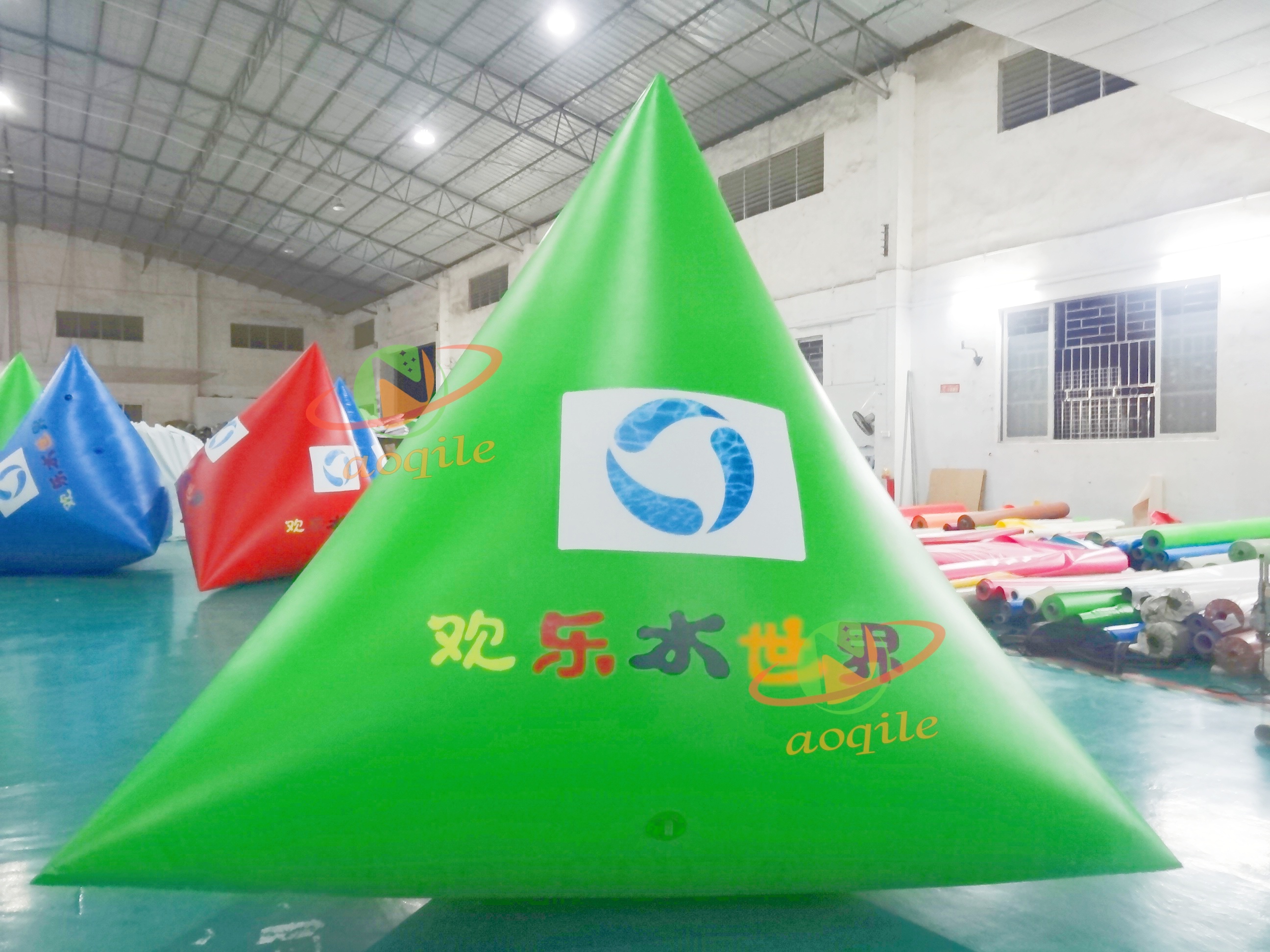 Factory Direct Sales Inflatable Buoy Water Park Floating Mark Inflatable Triangle Custom Color Buoy