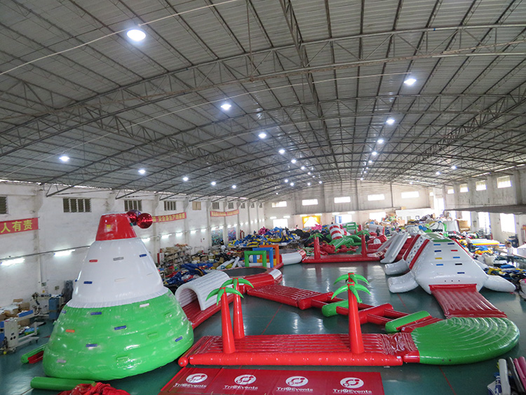 Outdoor Adult inflatable Floating water playground commercial Inflatable lake Water Park