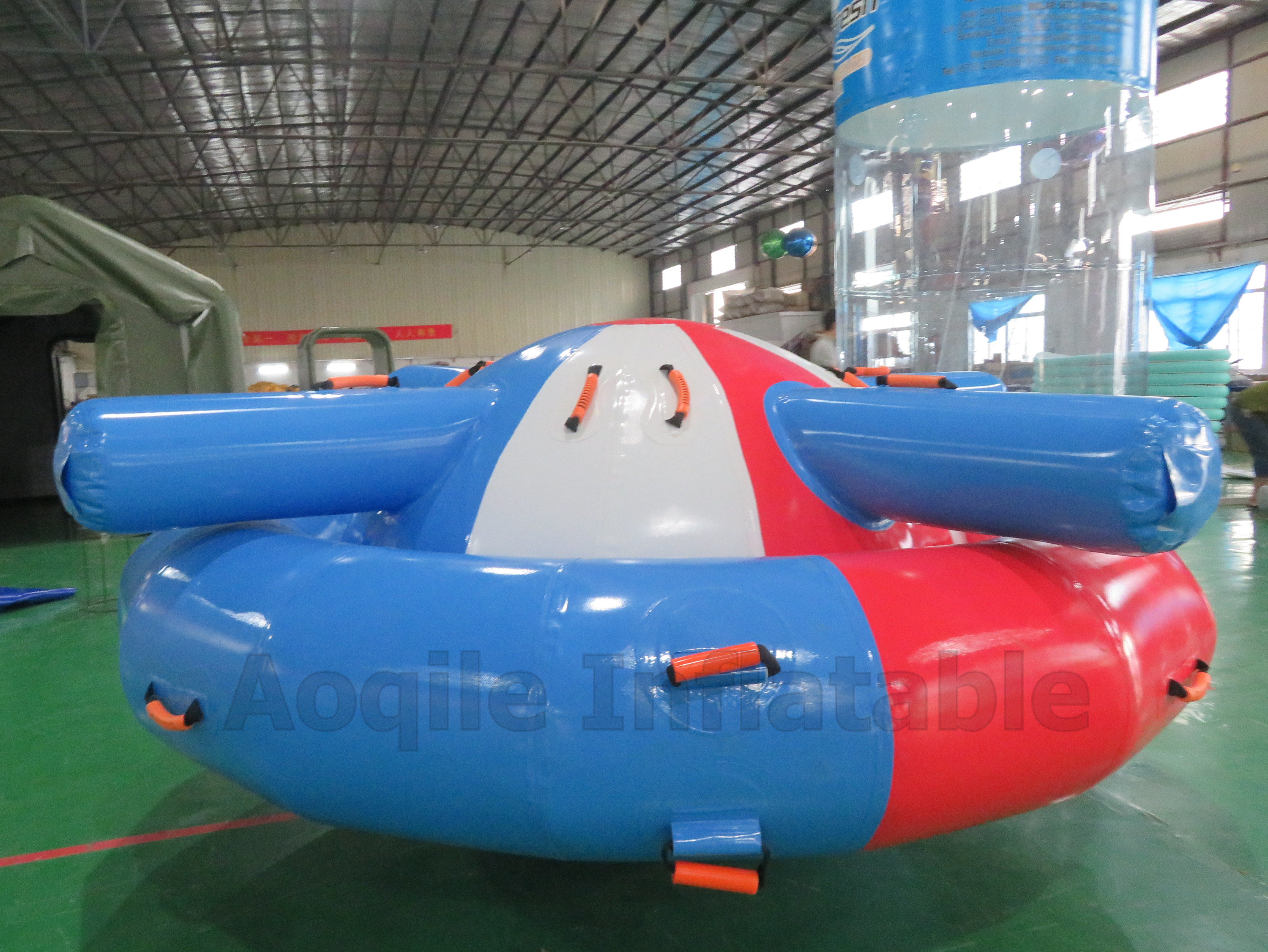 Crazy Inflatable Water Flying Saturn UFO Towable Inflatable Disco Boat for Water Sport Games