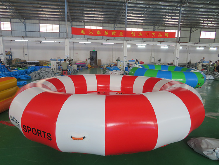 Multiplayer Extreme Sports Crazy Inflatable Saturn Water Toy Rotation Towable Disco Boat