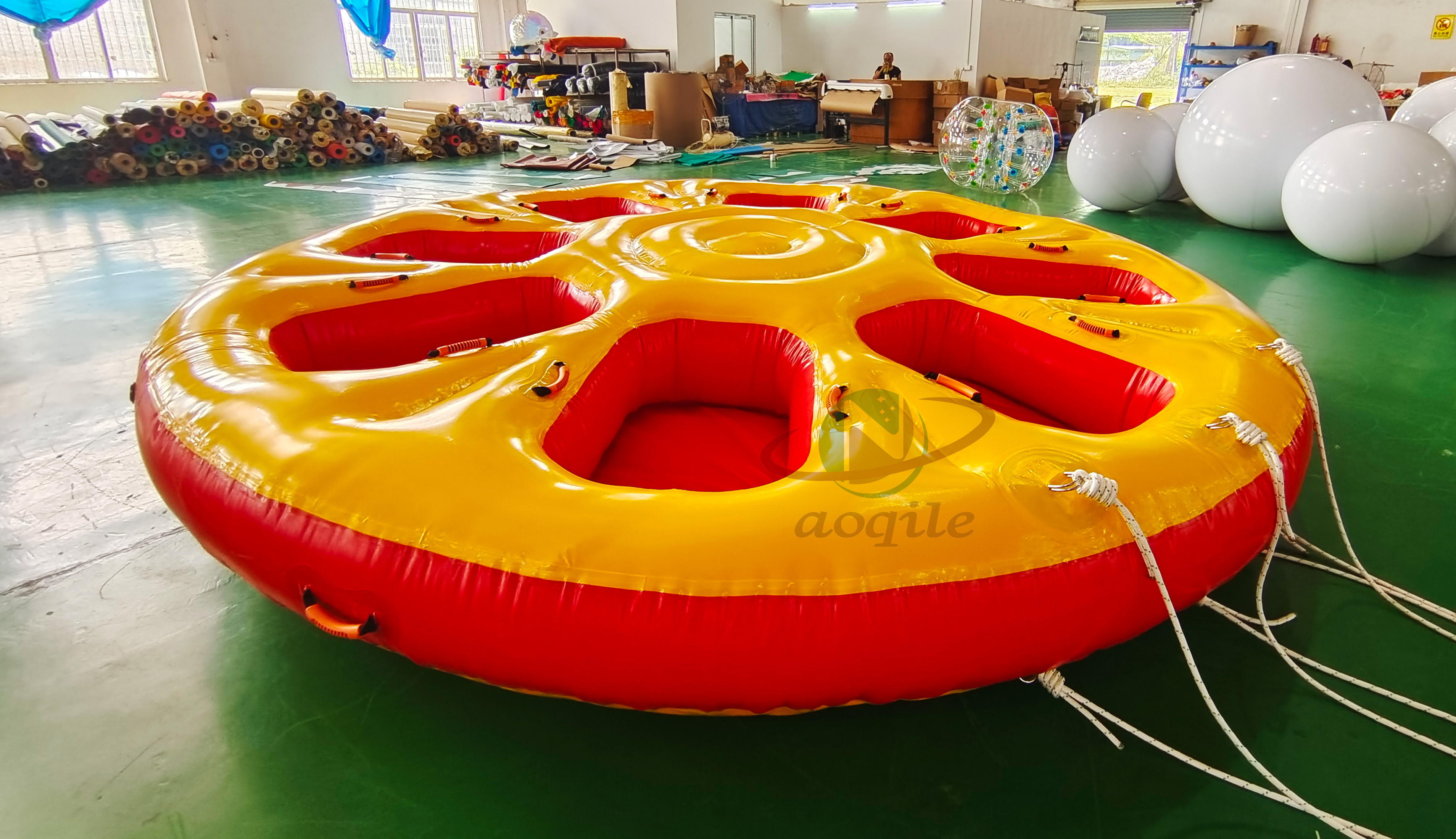 Water Sport Games Inflatable Aqua Floating Towable Toys Tube Ski Donut Inflatable Disco Boat