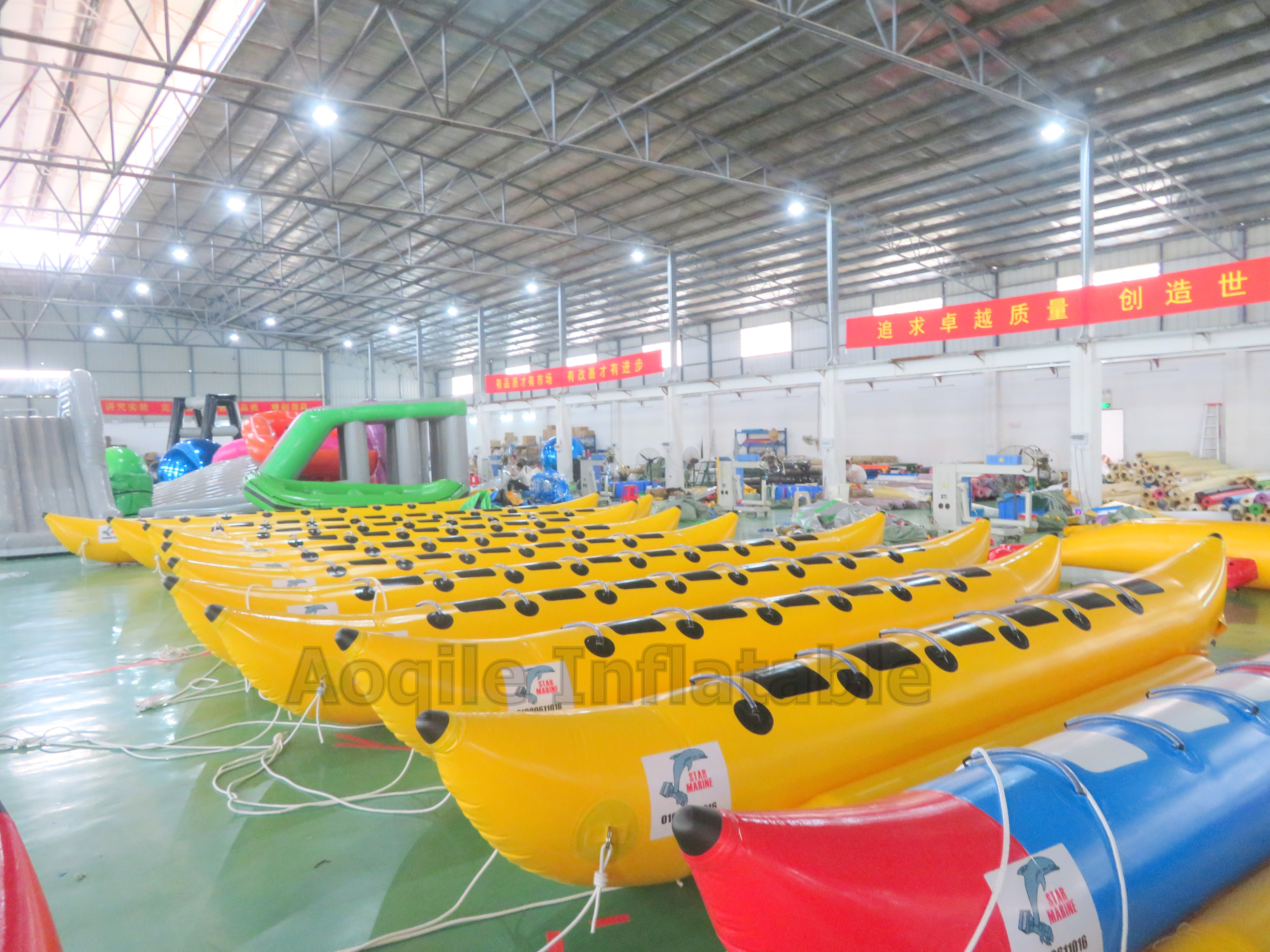 Commercial Water Sports Game Toy Towable Tube Flying Fish Inflatable PVC Banana Boat