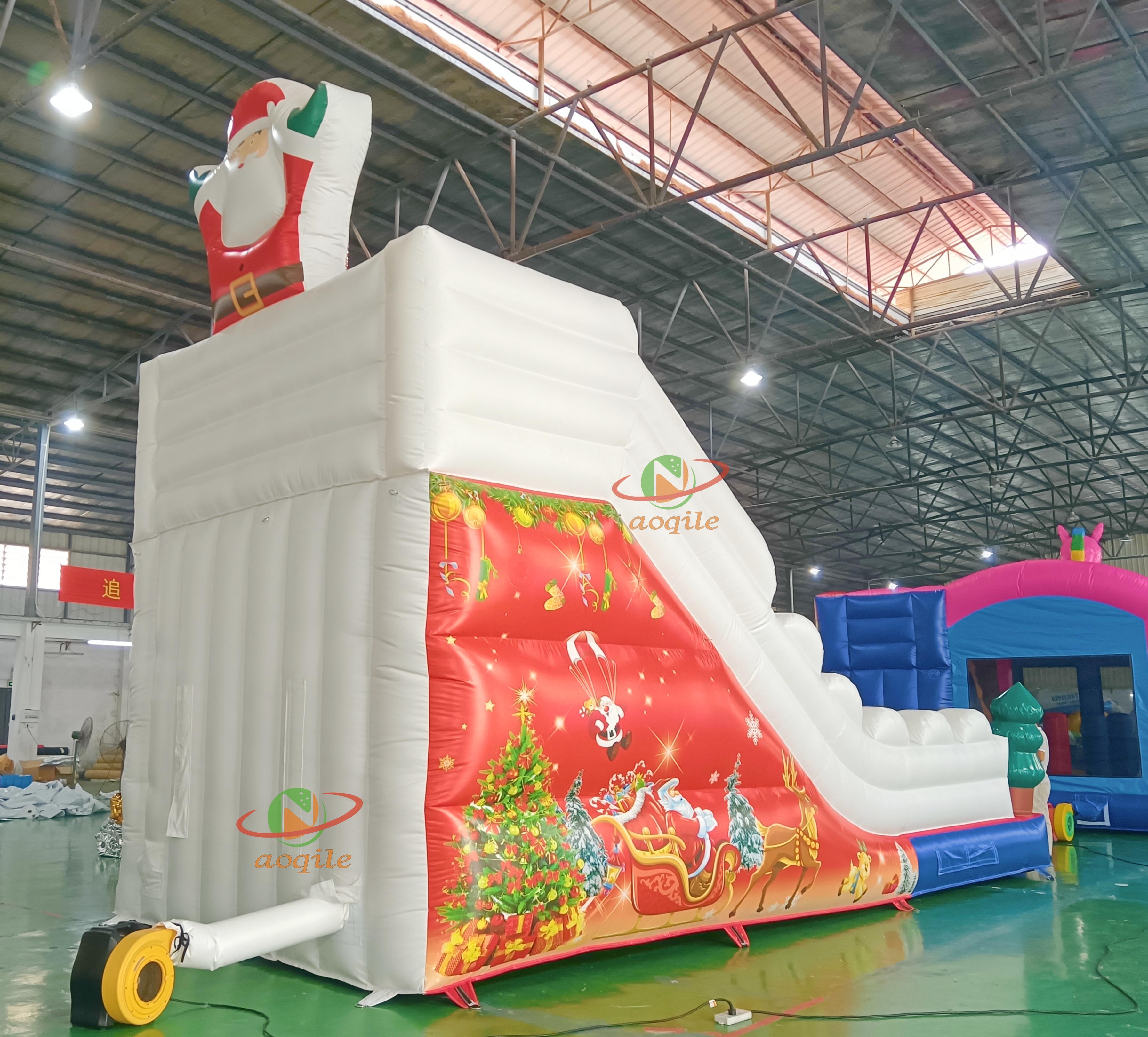 The Hot Sale Snowman Adorns The Doll Slide at Christmas