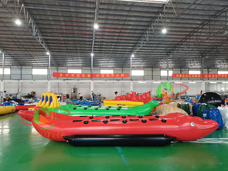 Funny inflatable banana boat 10 person inflatable flying fish banana boat