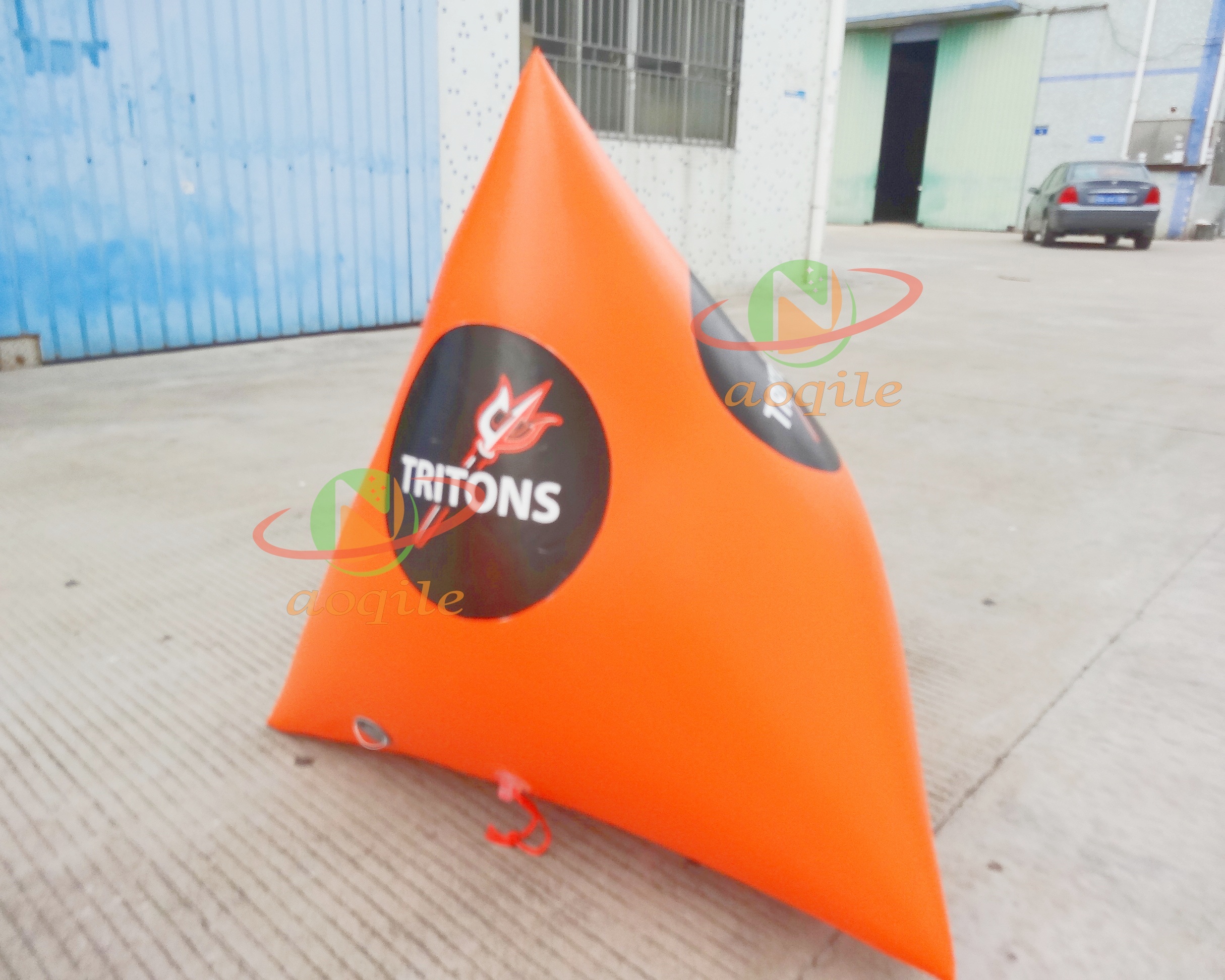 Colorful Water Inflatable Triangle Air Buoy Water Competition Floating Pyramid Buoy