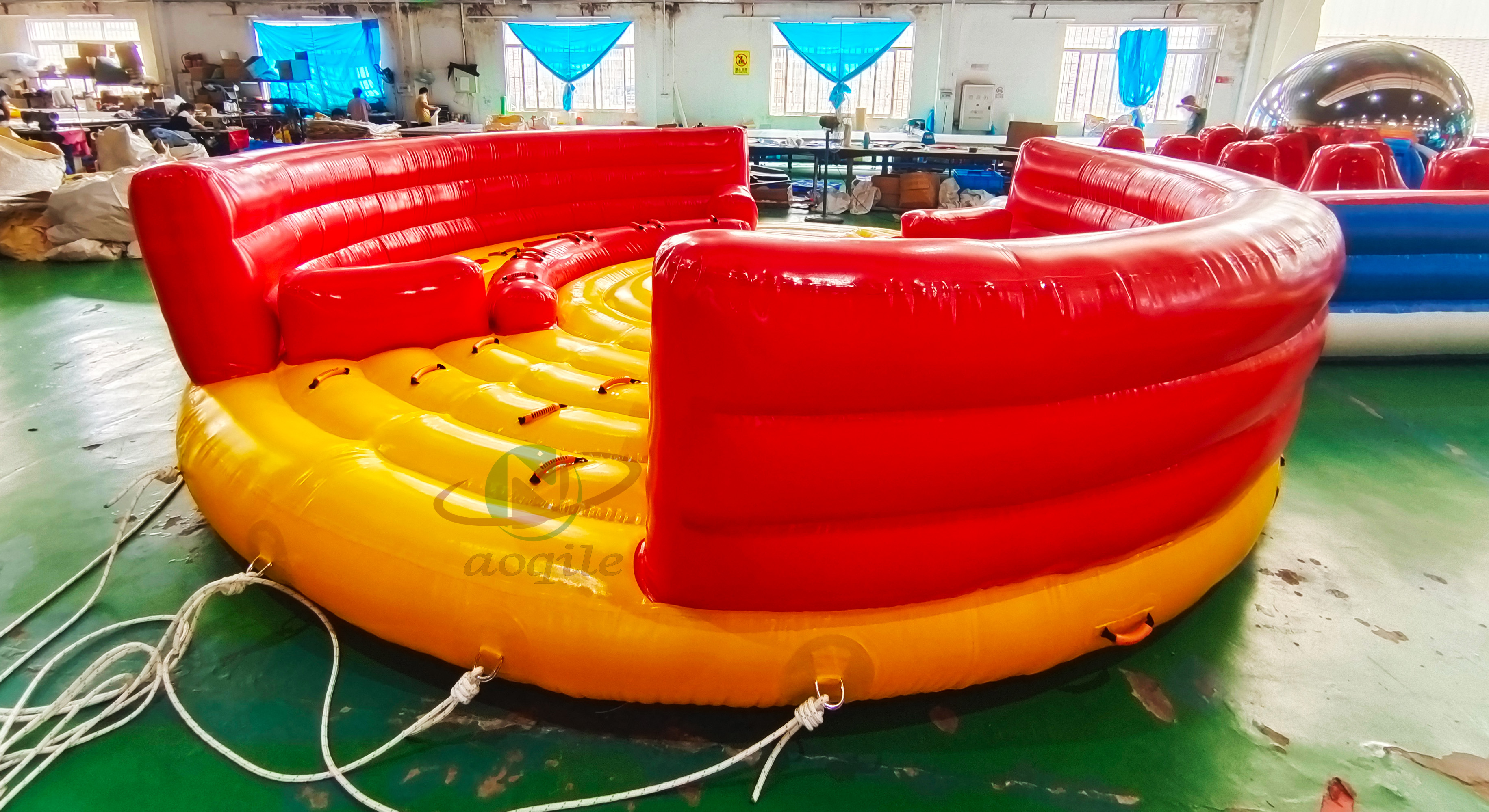 Commercial Water Sport inflatable floating crazy Spinning Ufo Towable Tube water towable ski sofa boat