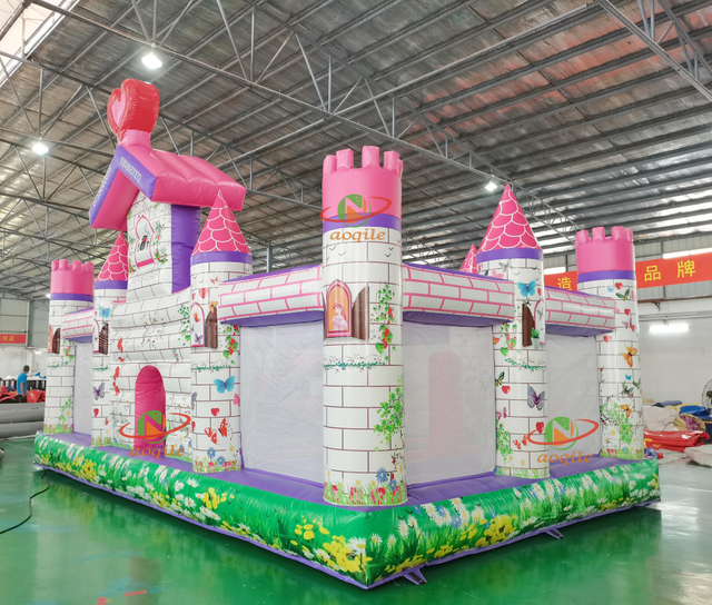 High-quality Indoor And Outdoor Custom-made Large Inflatable Princess Castle Theme Water Park