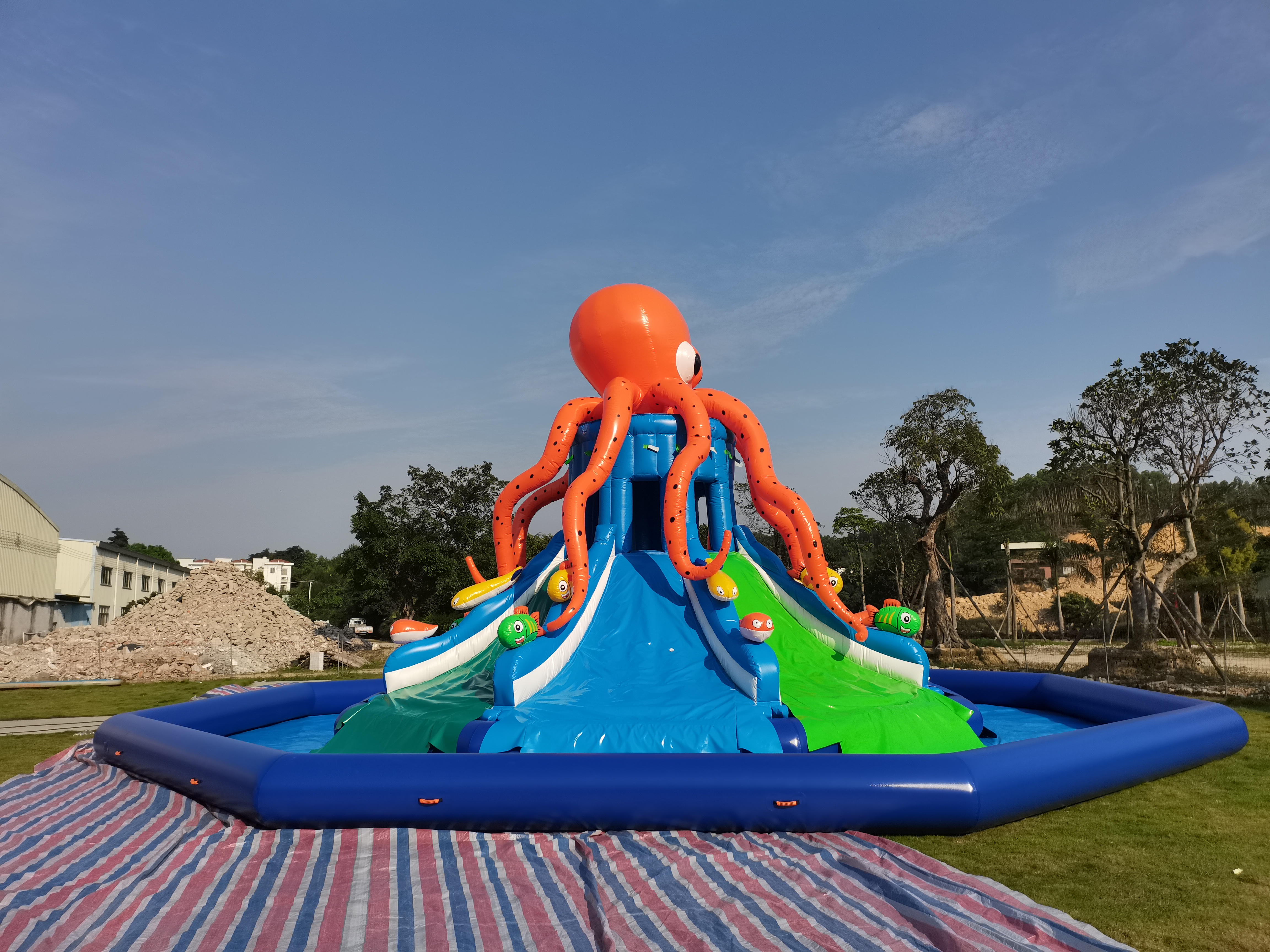 High Quality Custom Inflatable Water Park Octopus Style Water Slide