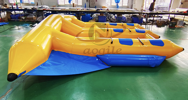 Popular Water Sports Inflatable colours PVC Banana Boat Towable Sea Toy Kayak Flying Fish