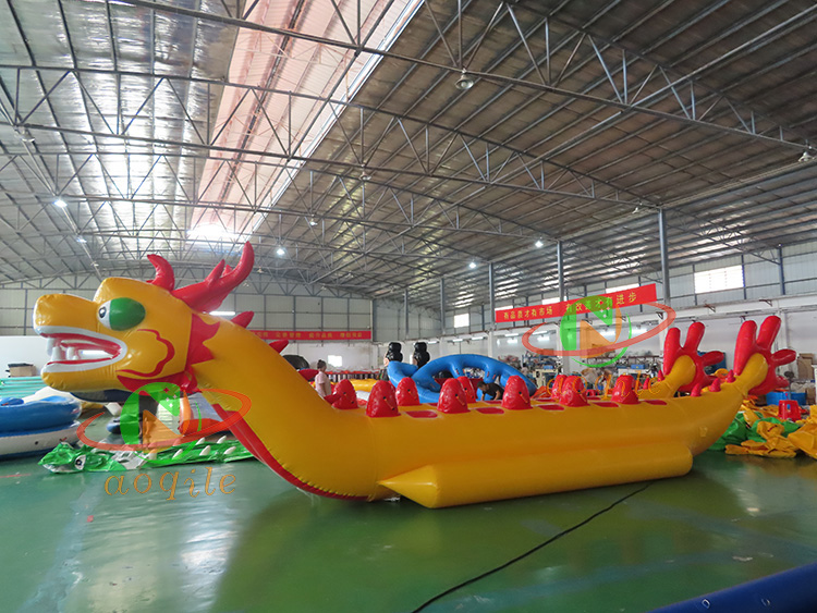 Crazy Water Sport Games Inflatable Dragon Boat Inflatable Towable Banana Boat For Sale Water Play Equipment Entertainments