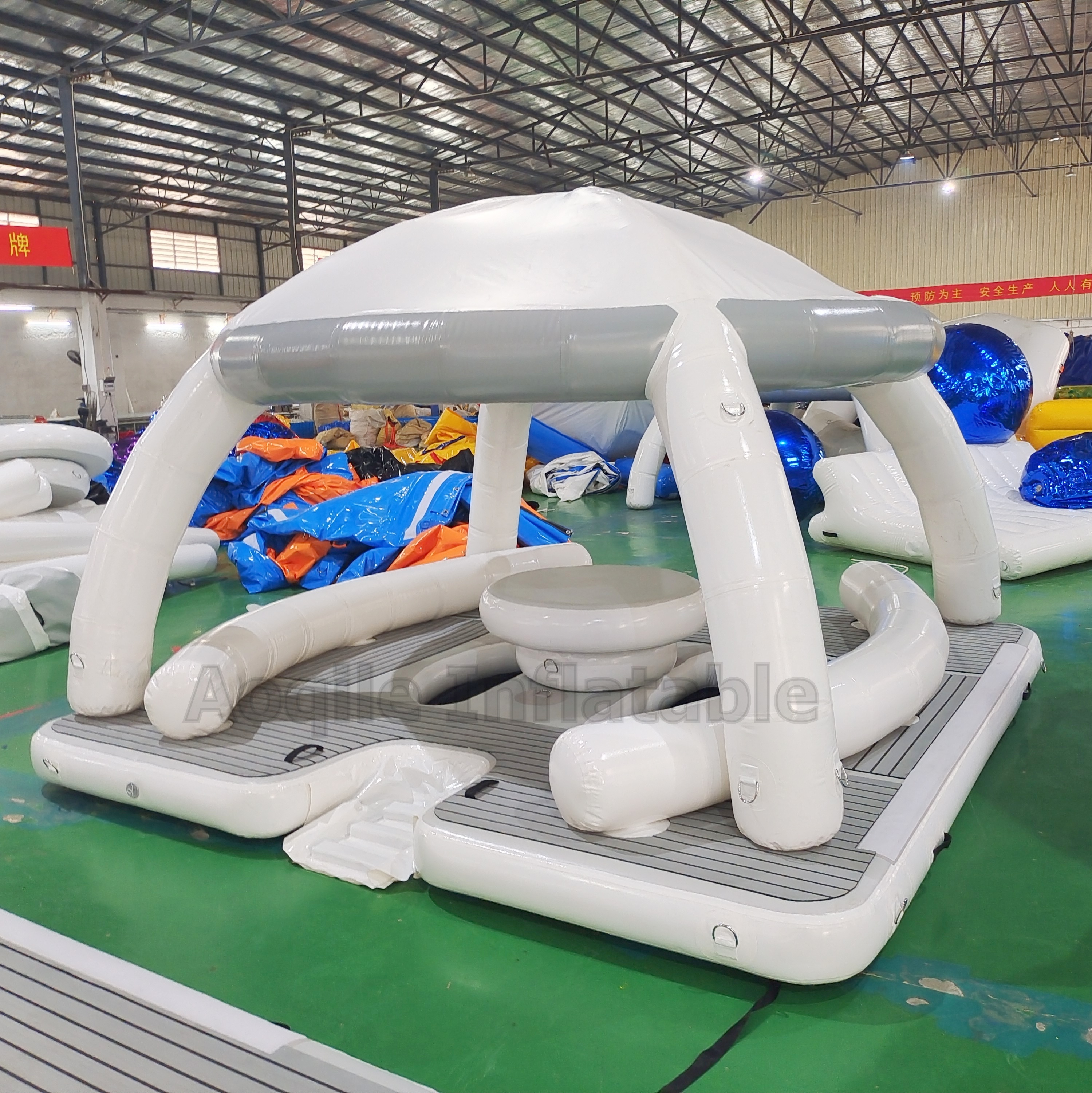 Water sports equipment inflatable island floating lounge inflatable dock non slip with canopy