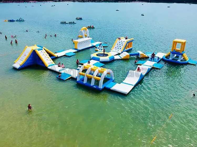 Custom Outdoor Inflatable Water Obstacle Sports Sea Floating Adult Inflatable Water Park