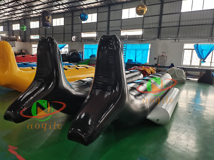 Water Multi Person Party Inflatable Flying Fish Shark Boat Tow Ski Double Tube Inflatable Banana Boat