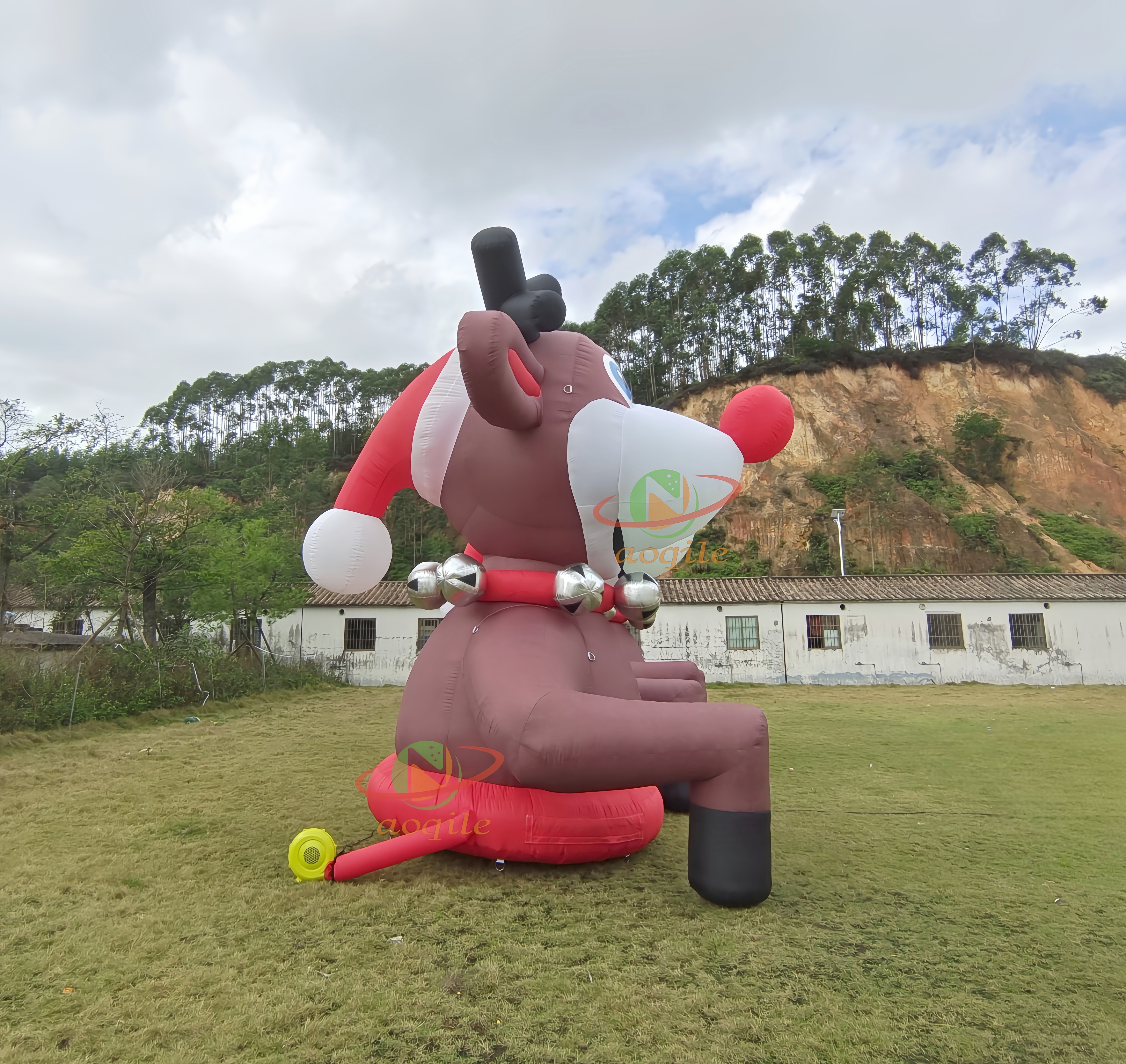 Aoqile2025 Best-selling Inflatable Cute Elk As Amusement Park Event Party Decoration for Events