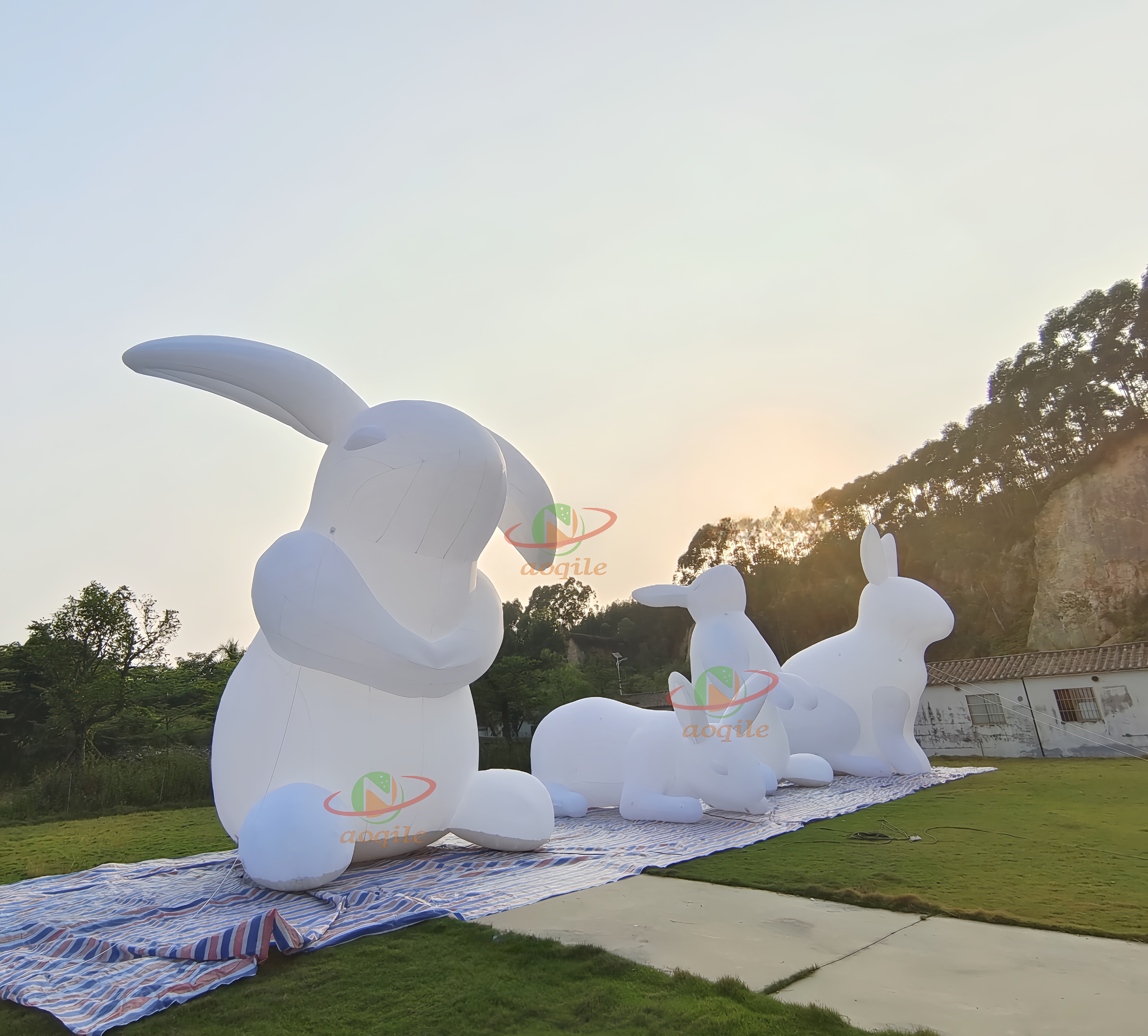 Custom Easter bunny decoration white inflatable rabbit, inflatable rabbit mascot for event decor advertising