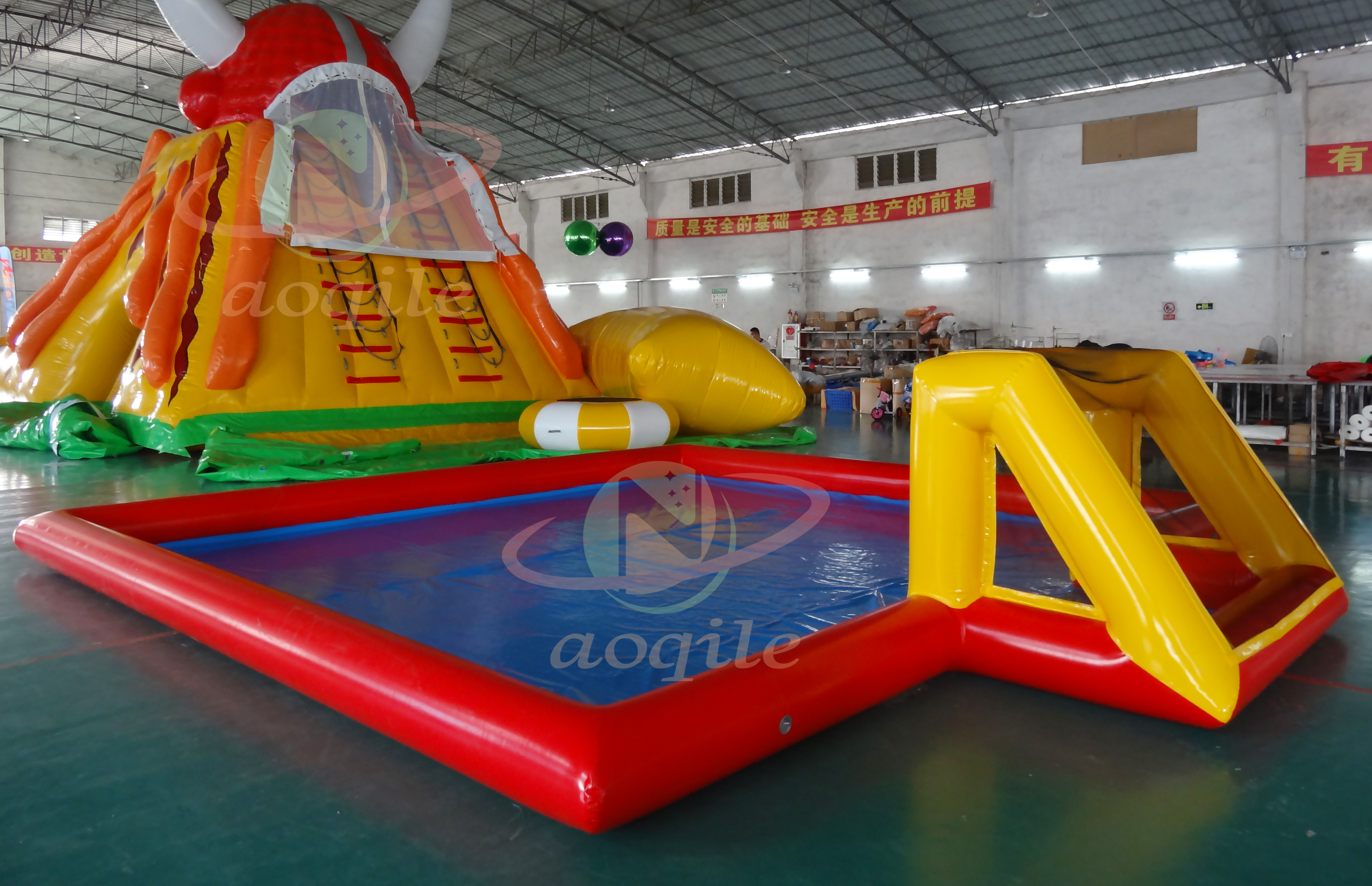 Inflatable water basketball court playing field floating pool For Pool Sea Games