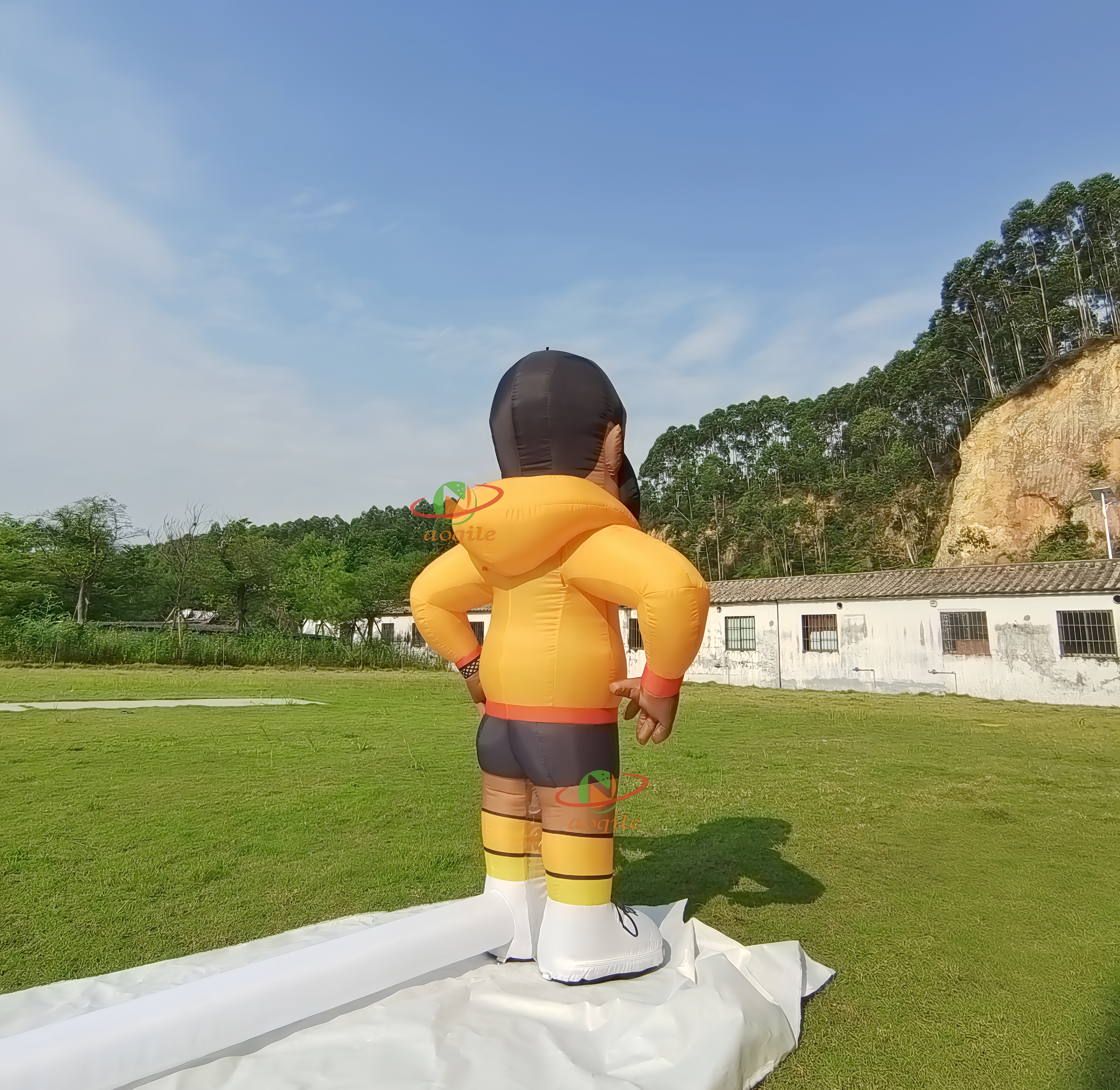 Customized Giant Custom Inflatable Human worker/Advertising Outdoor Promotion Giant Human Inflatable Worker Model