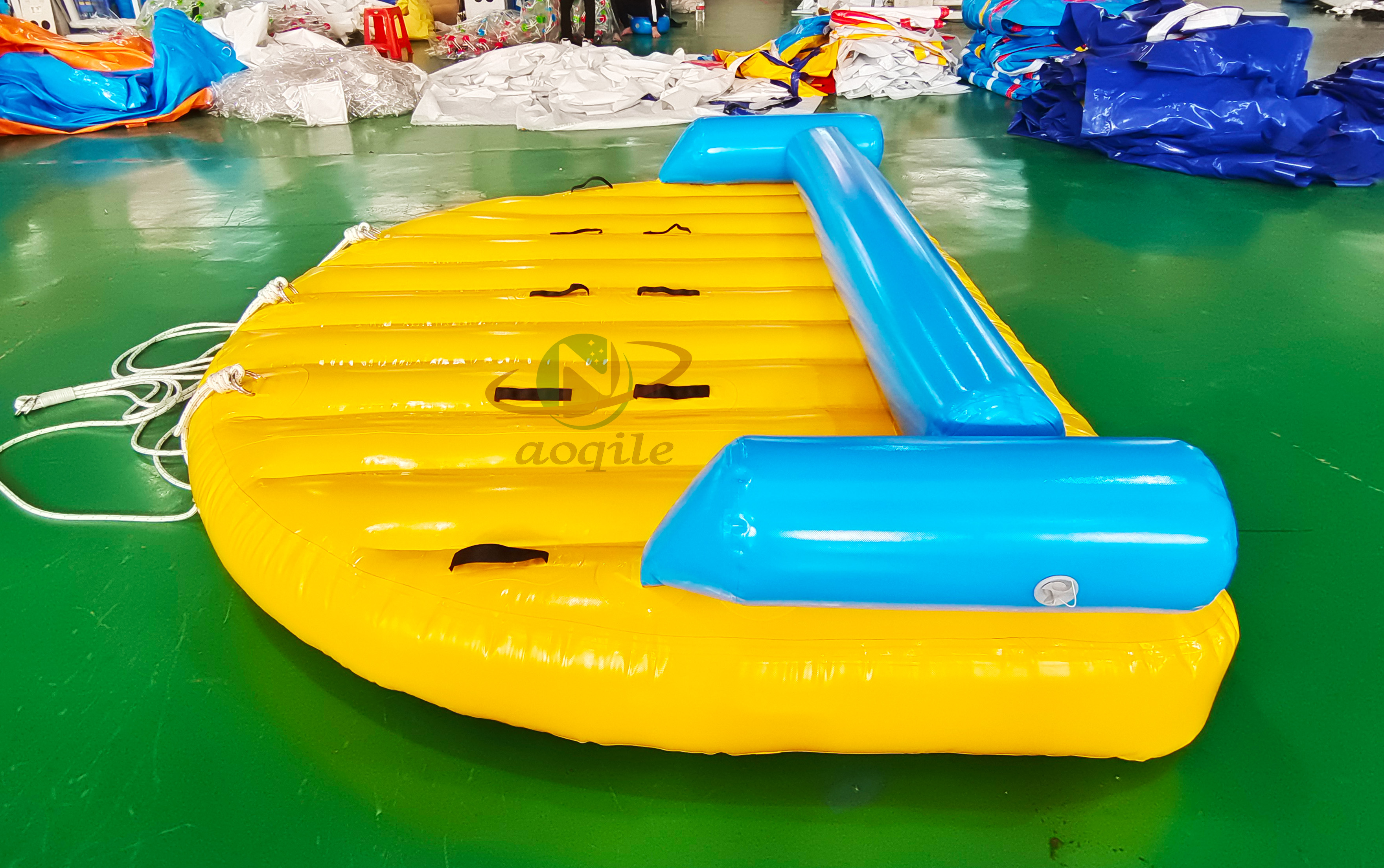 Inflatable Towable Bandwagon Boat Inflatable Water Toys Ufo Sofa Water Ski Towable