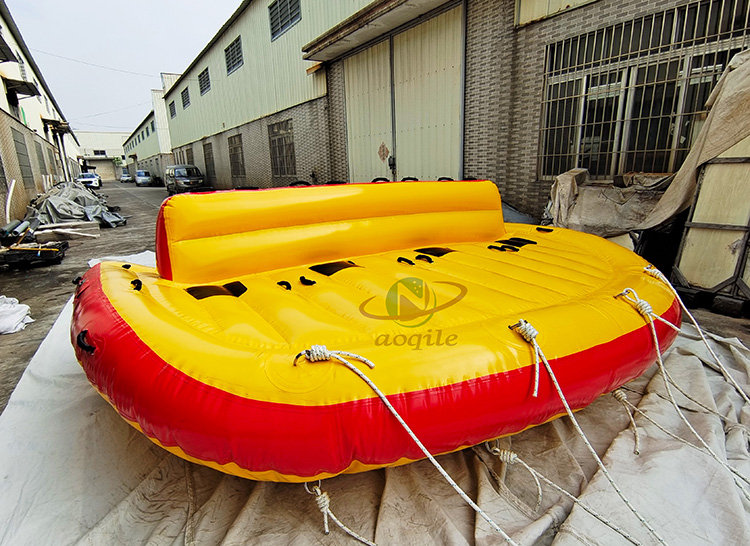 Commercial Water Entertainment Inflatables Water Ski Towable Inflatable Sofa Boat