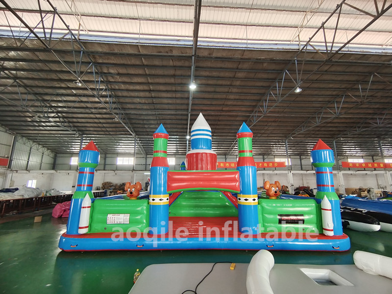 High Quality Large Floating Island Rocket Castle Water Park Equipment Inflatable Land Water Park