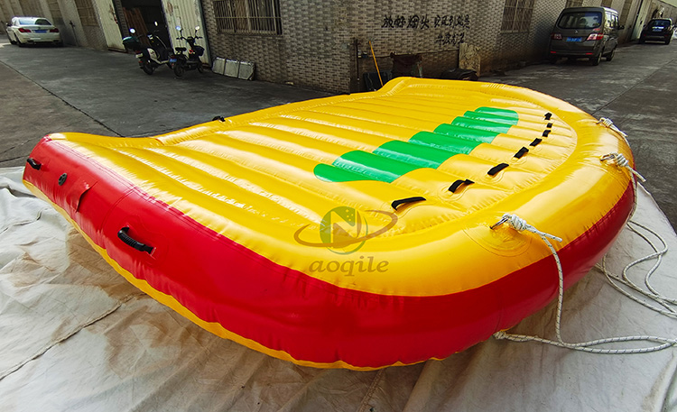 Multiplayer Water Sports Floating Inflatable Water Ski Towable Tube Inflatable Sofa Towable Boats