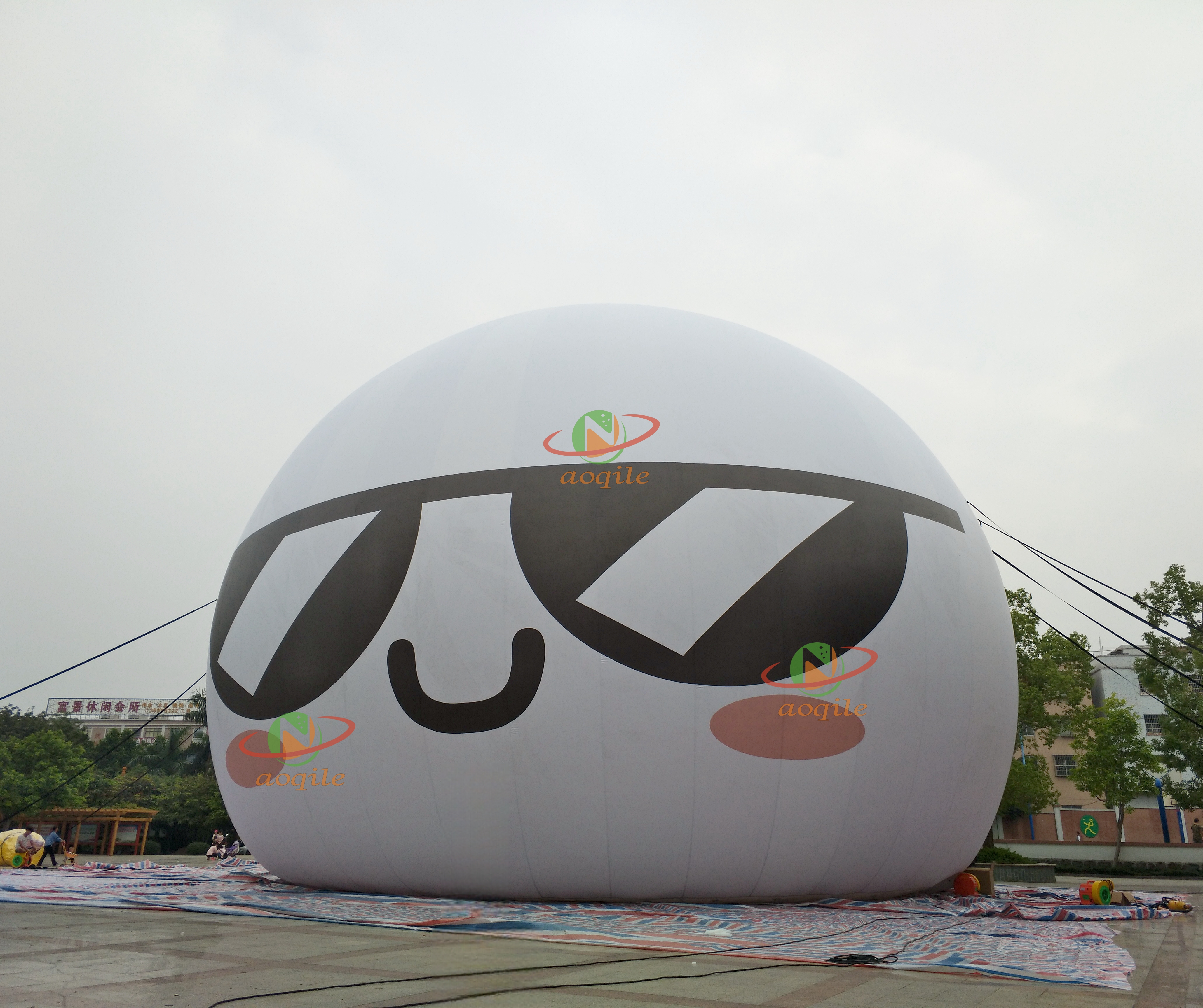 Custom Hanging Inflatable Ball Giant UFO Model Mirror Balloon Inflatable Balloon for Decoration